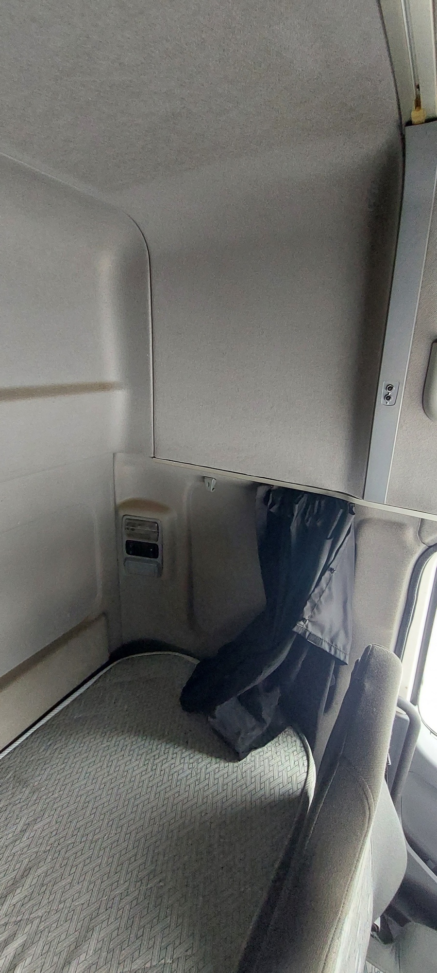 Седельный тягач КАМАЗ 5490-801-DC (газодизель) 2021 г. - фото 52