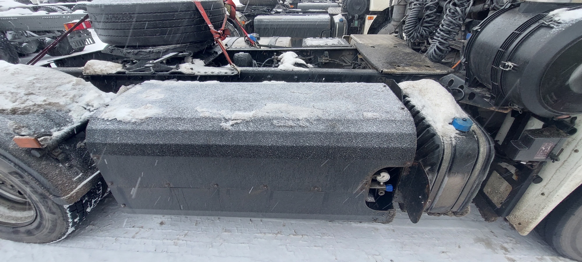 Седельный тягач КАМАЗ 5490-801-DC (газодизель) 2021 г. - фото 16