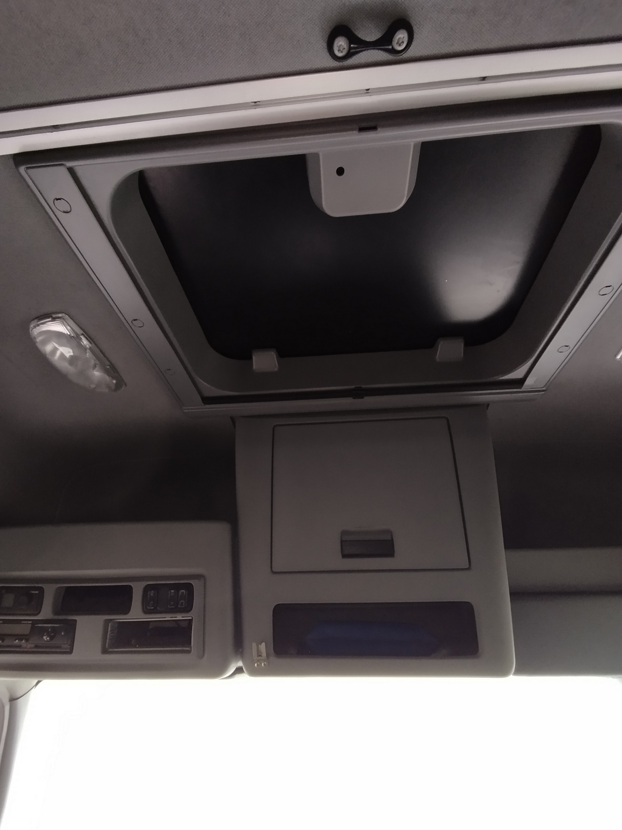 Седельный тягач КАМАЗ 5490-801-DC (газодизель) 2021 г. - фото 52