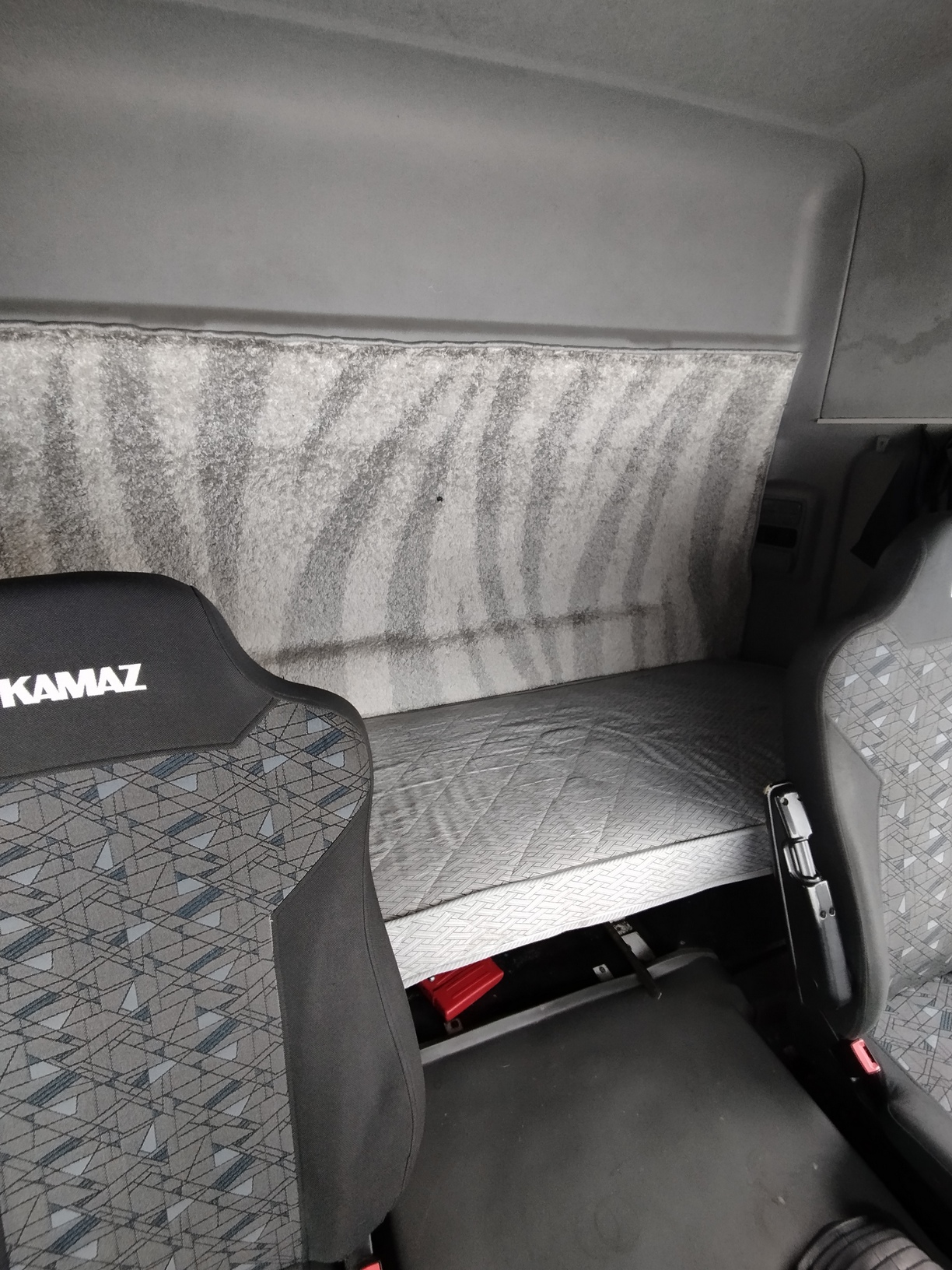 Седельный тягач КАМАЗ 5490-801-DC (газодизель) 2021 г. - фото 55