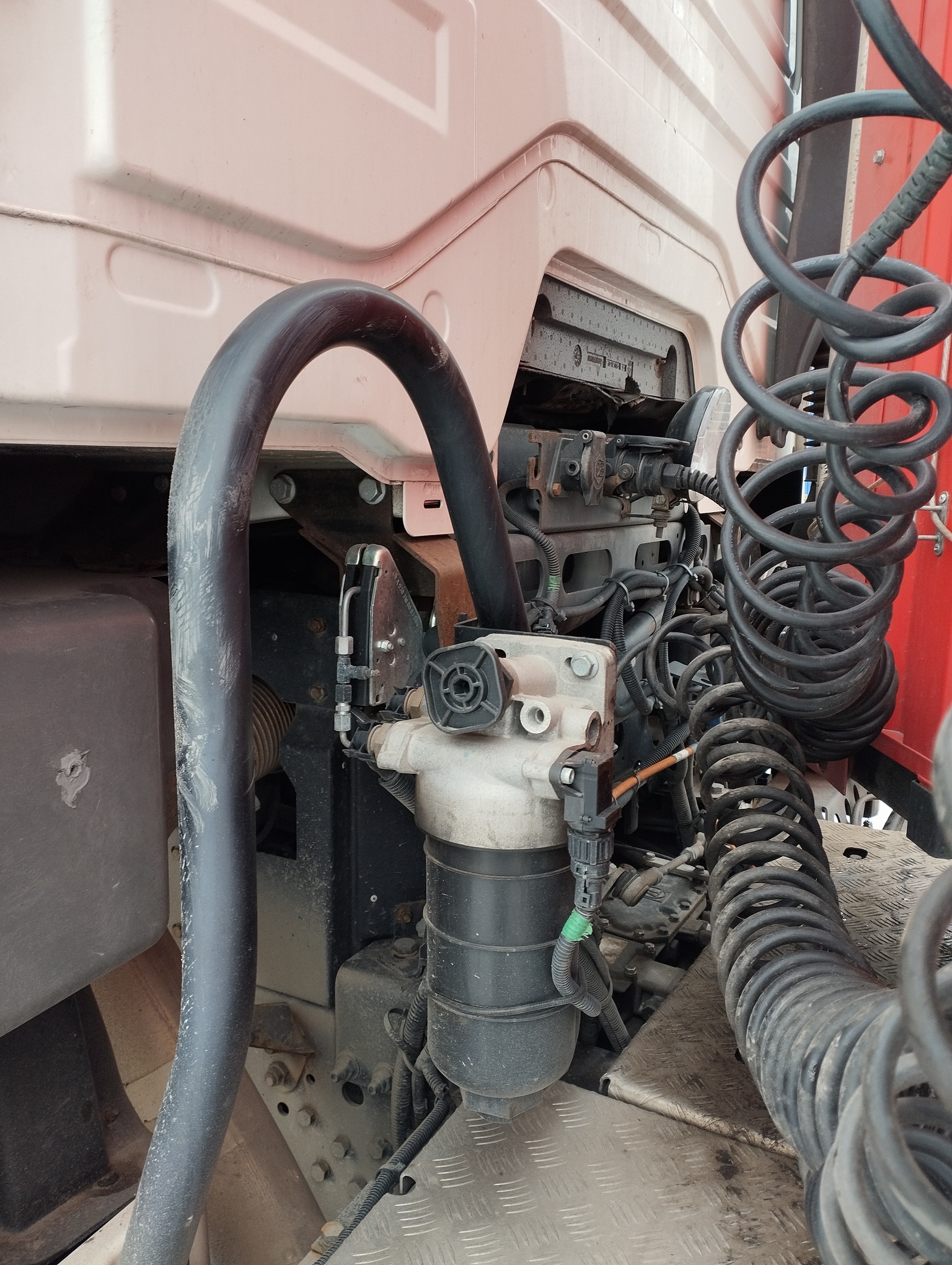 Седельный тягач КАМАЗ 5490-801-DC (газодизель) 2021 г.