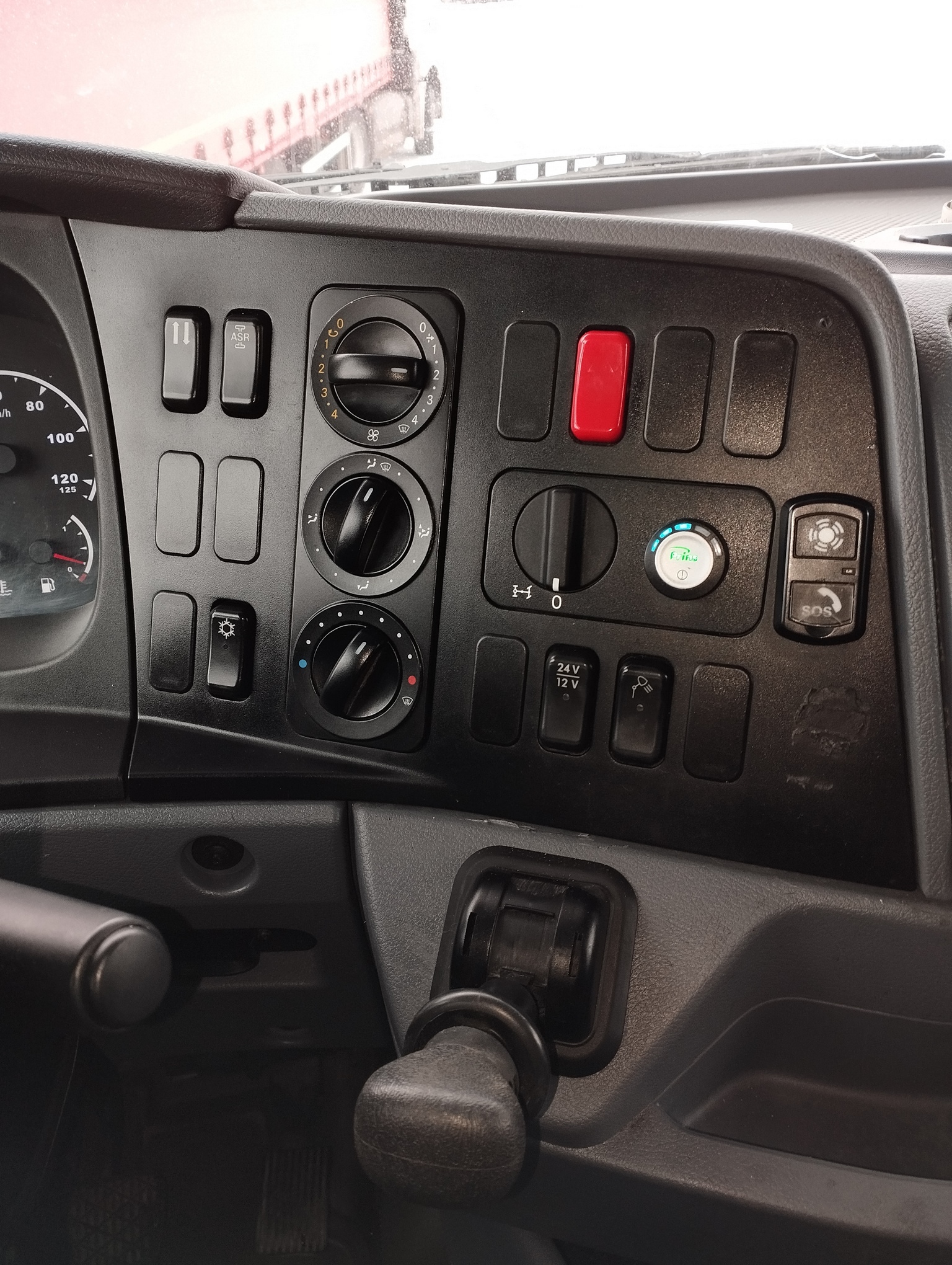 Седельный тягач КАМАЗ 5490-801-DC (газодизель) 2021 г. - фото 16