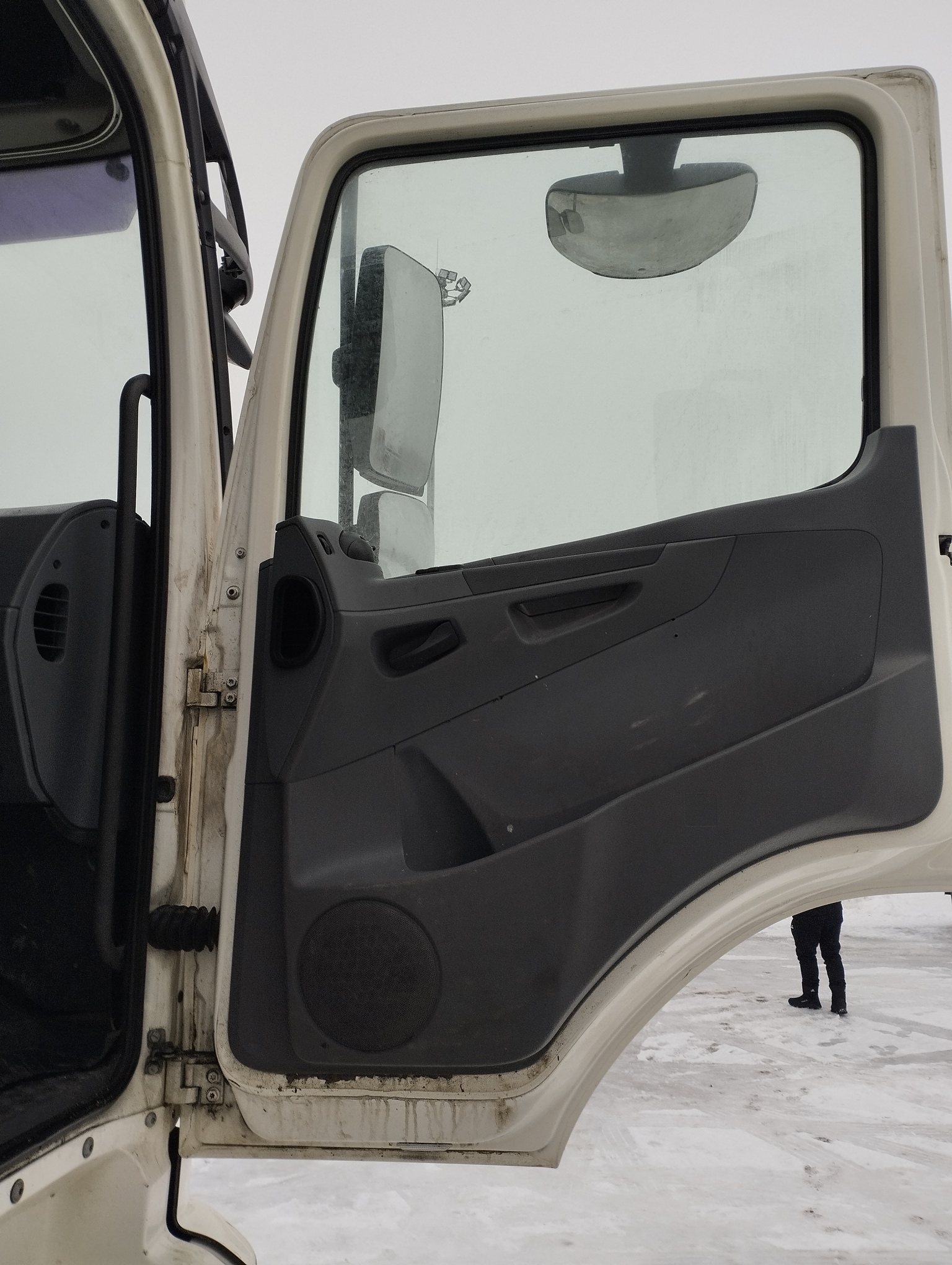 Седельный тягач КАМАЗ 5490-801-DC (газодизель) 2021 г. - фото 6