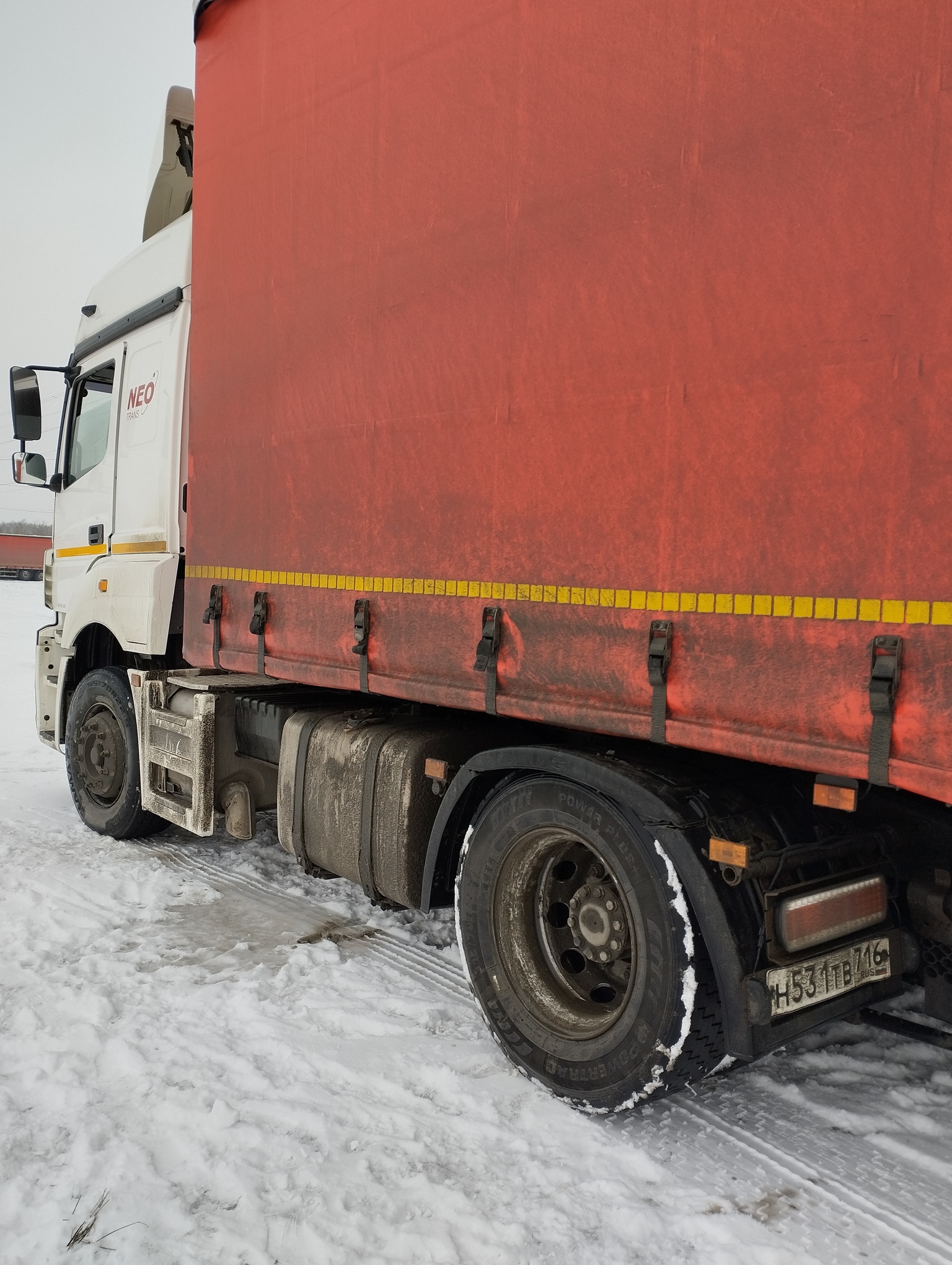 Седельный тягач КАМАЗ 5490-801-DC (газодизель) 2021 г. - фото 25