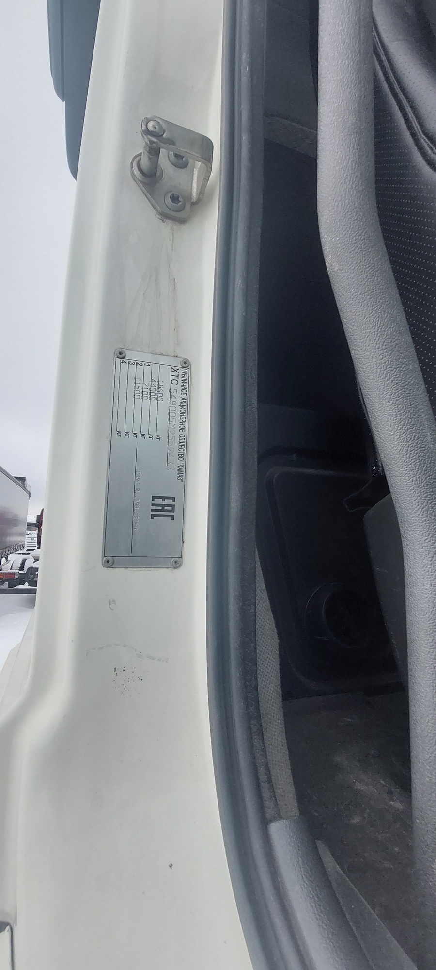 Седельный тягач КАМАЗ 5490-801-DC (газодизель) 2021 г. - фото 4