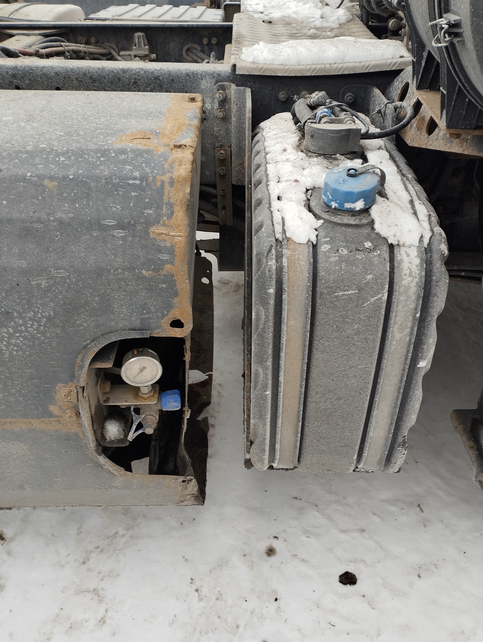 Седельный тягач КАМАЗ 5490-801-DC (газодизель) 2021 г. - фото 16