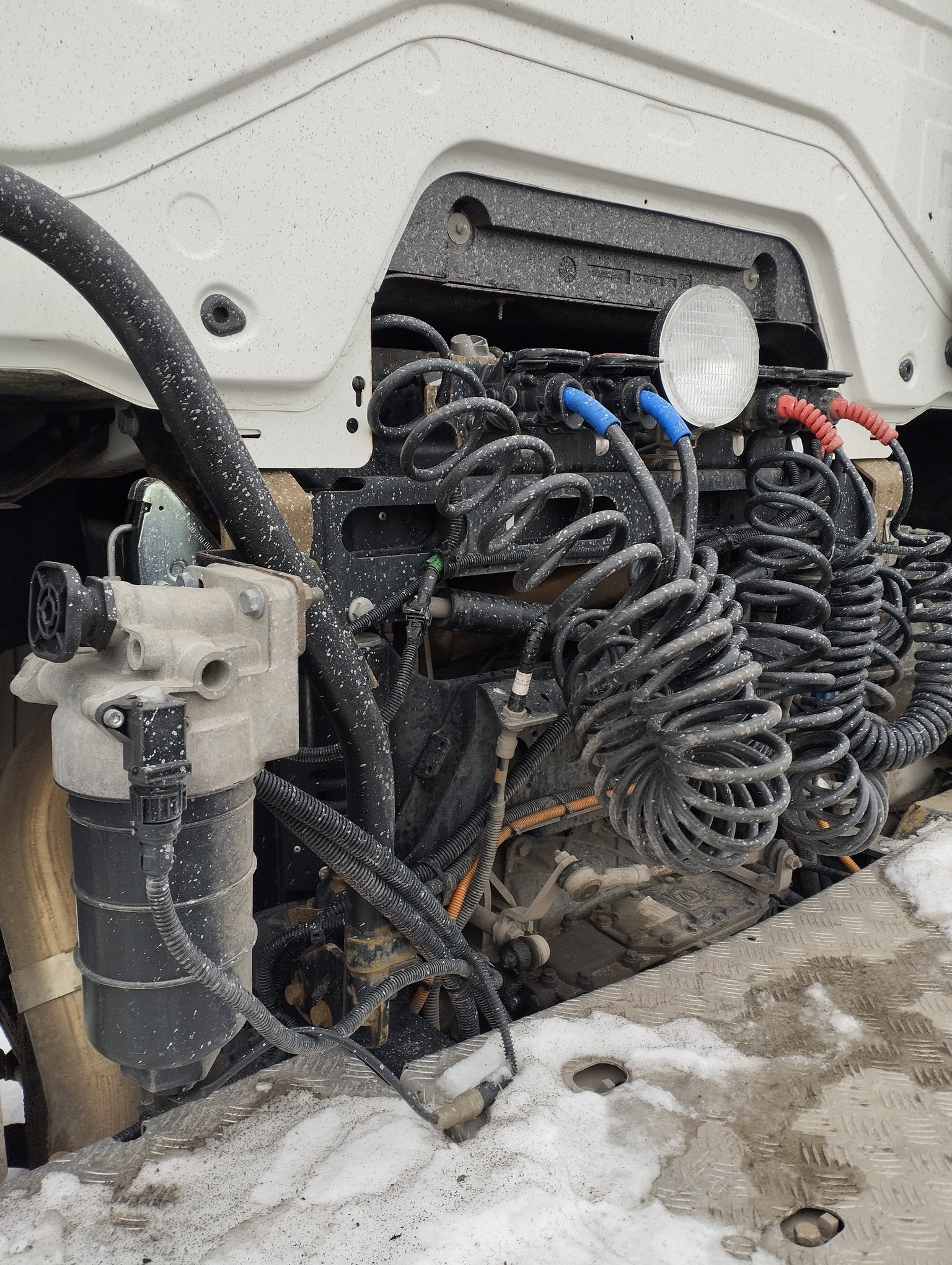 Седельный тягач КАМАЗ 5490-801-DC (газодизель) 2021 г. - фото 34