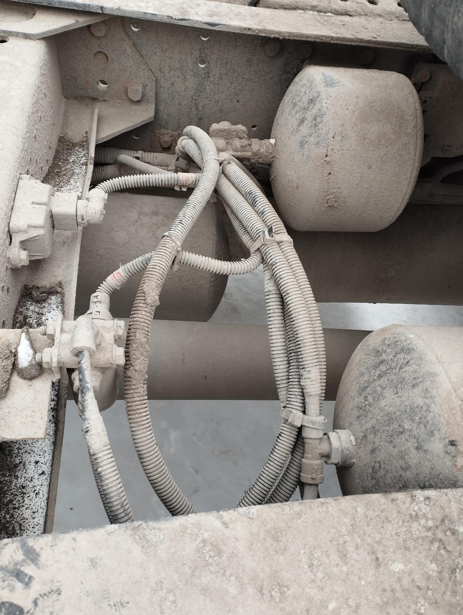 Седельный тягач КАМАЗ 5490-801-DC (газодизель) 2021 г. - фото 35