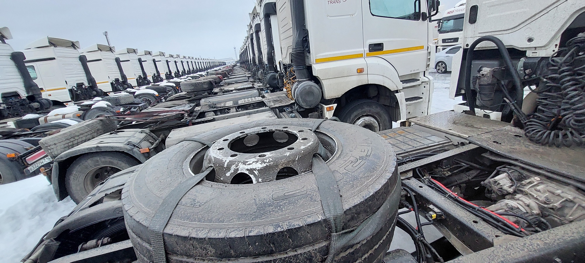 Седельный тягач КАМАЗ 5490-801-DC (газодизель) 2021 г. - фото 13