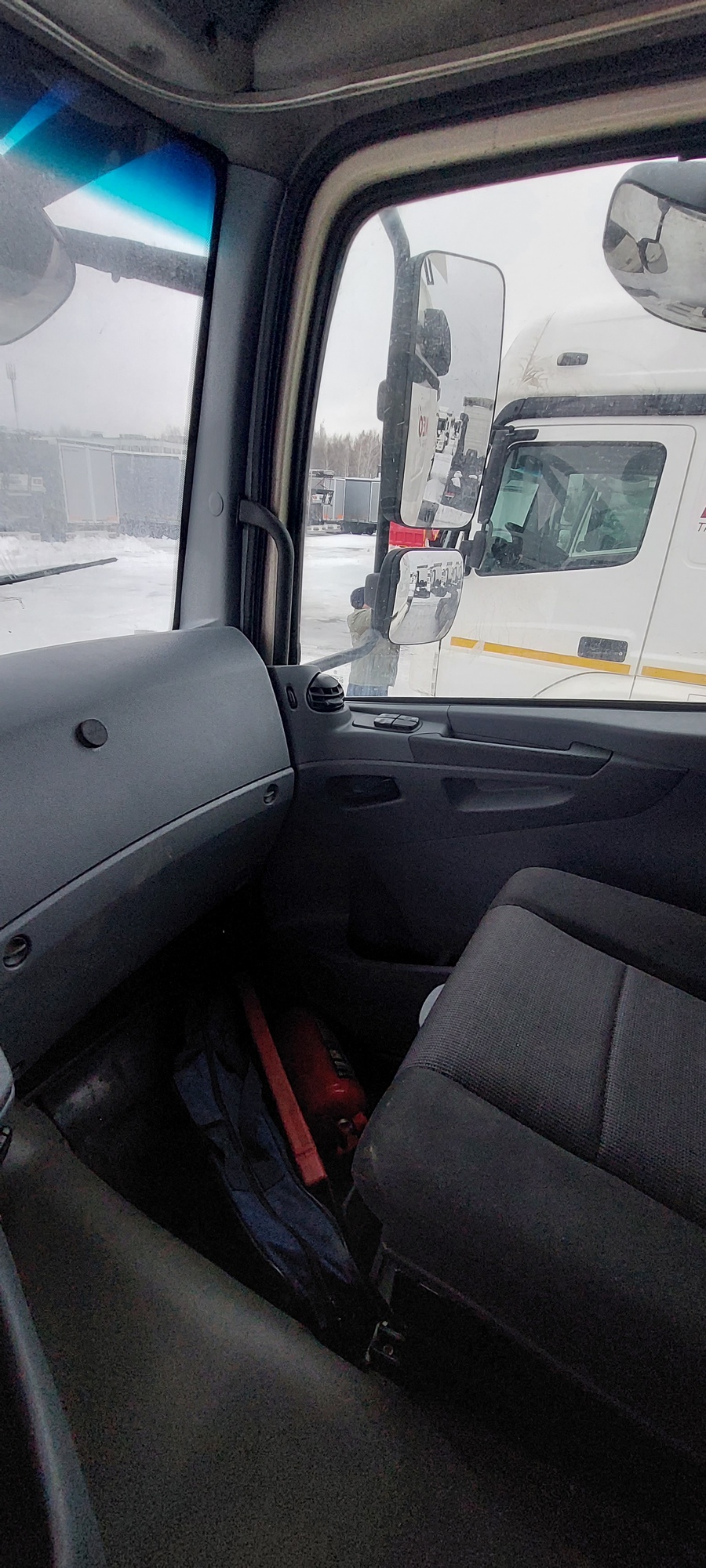 Седельный тягач КАМАЗ 5490-801-DC (газодизель) 2021 г. - фото 29