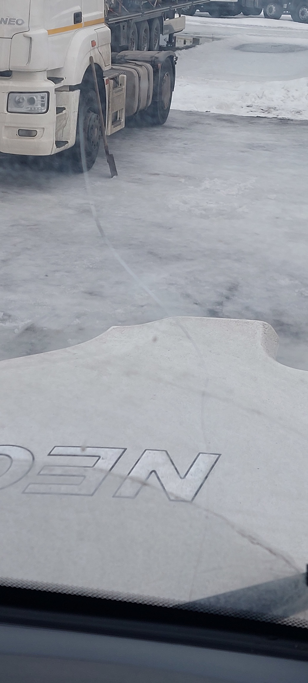 Седельный тягач КАМАЗ 5490-801-DC (газодизель) 2021 г. - фото 33