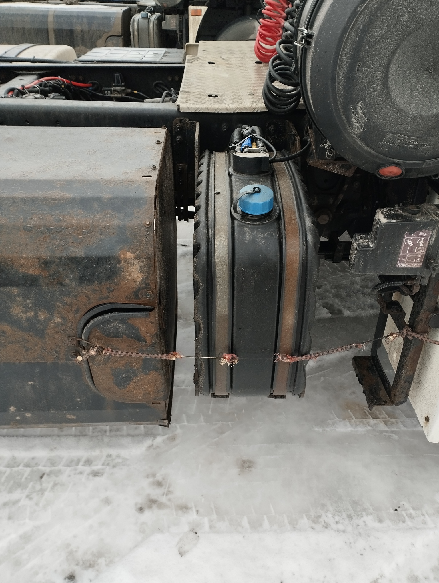 Седельный тягач КАМАЗ 5490-801-DC (газодизель) 2021 г. - фото 17