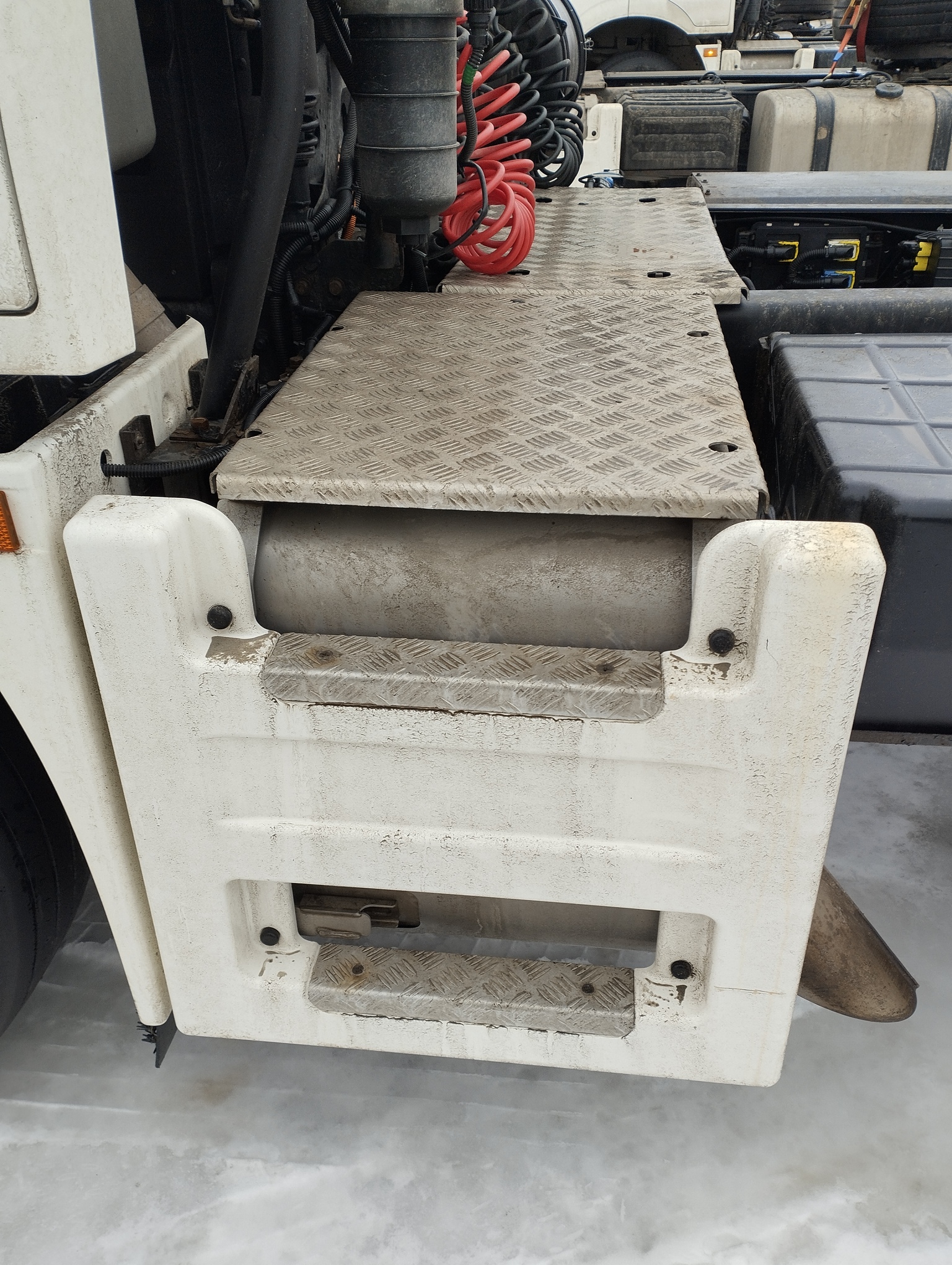 Седельный тягач КАМАЗ 5490-801-DC (газодизель) 2021 г. - фото 31