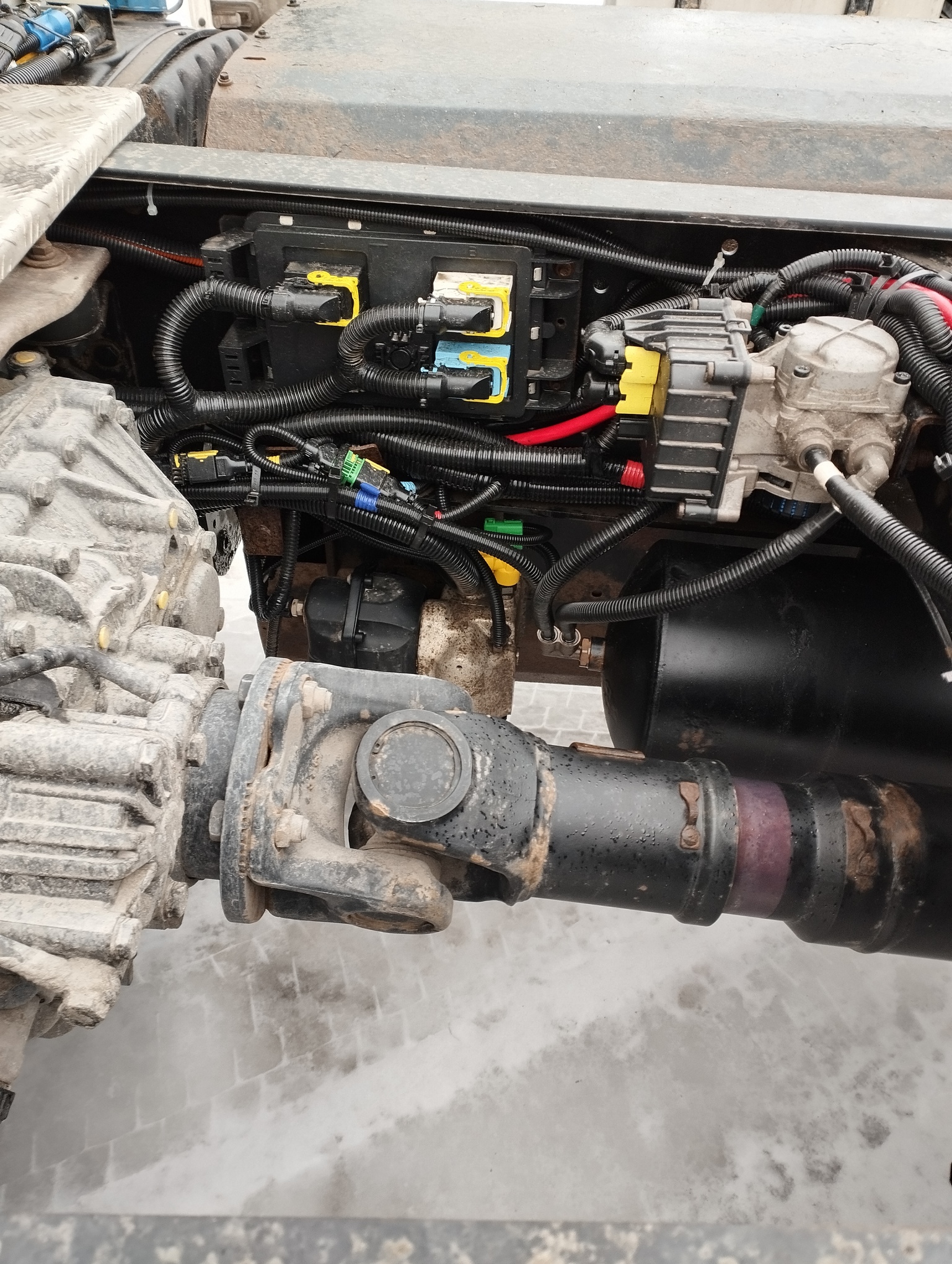 Седельный тягач КАМАЗ 5490-801-DC (газодизель) 2021 г. - фото 33