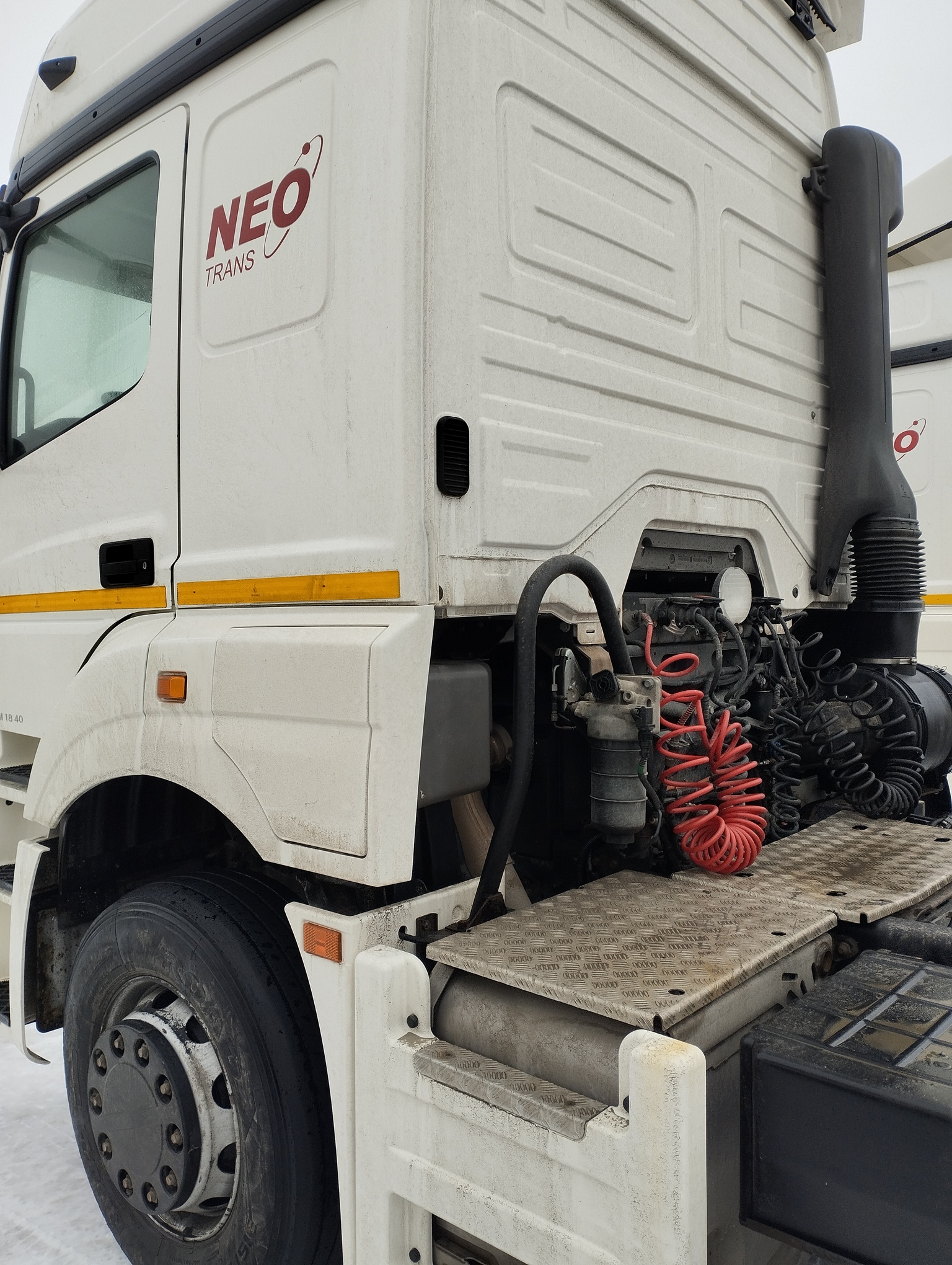 Седельный тягач КАМАЗ 5490-801-DC (газодизель) 2021 г. - фото 35