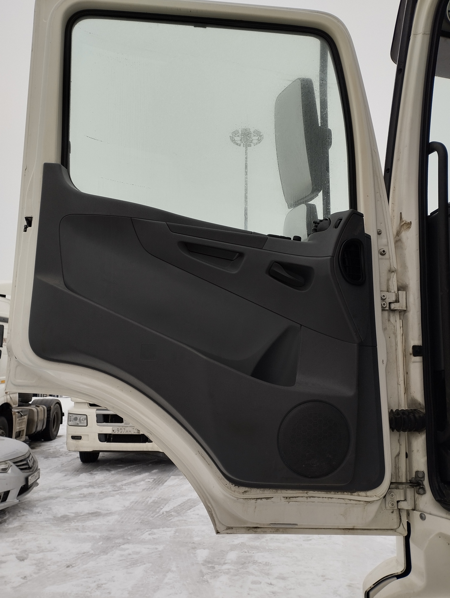 Седельный тягач КАМАЗ 5490-801-DC (газодизель) 2021 г. - фото 40