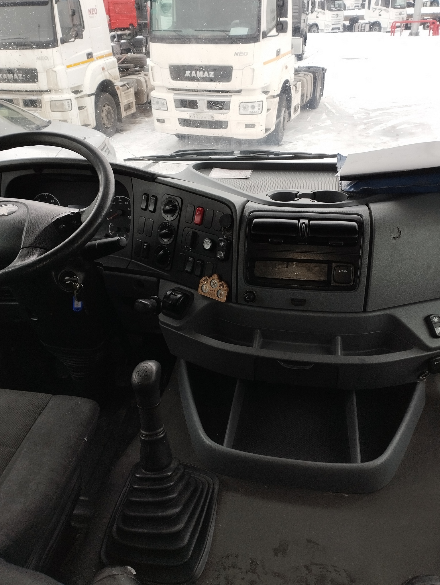 Седельный тягач КАМАЗ 5490-801-DC (газодизель) 2021 г. - фото 47