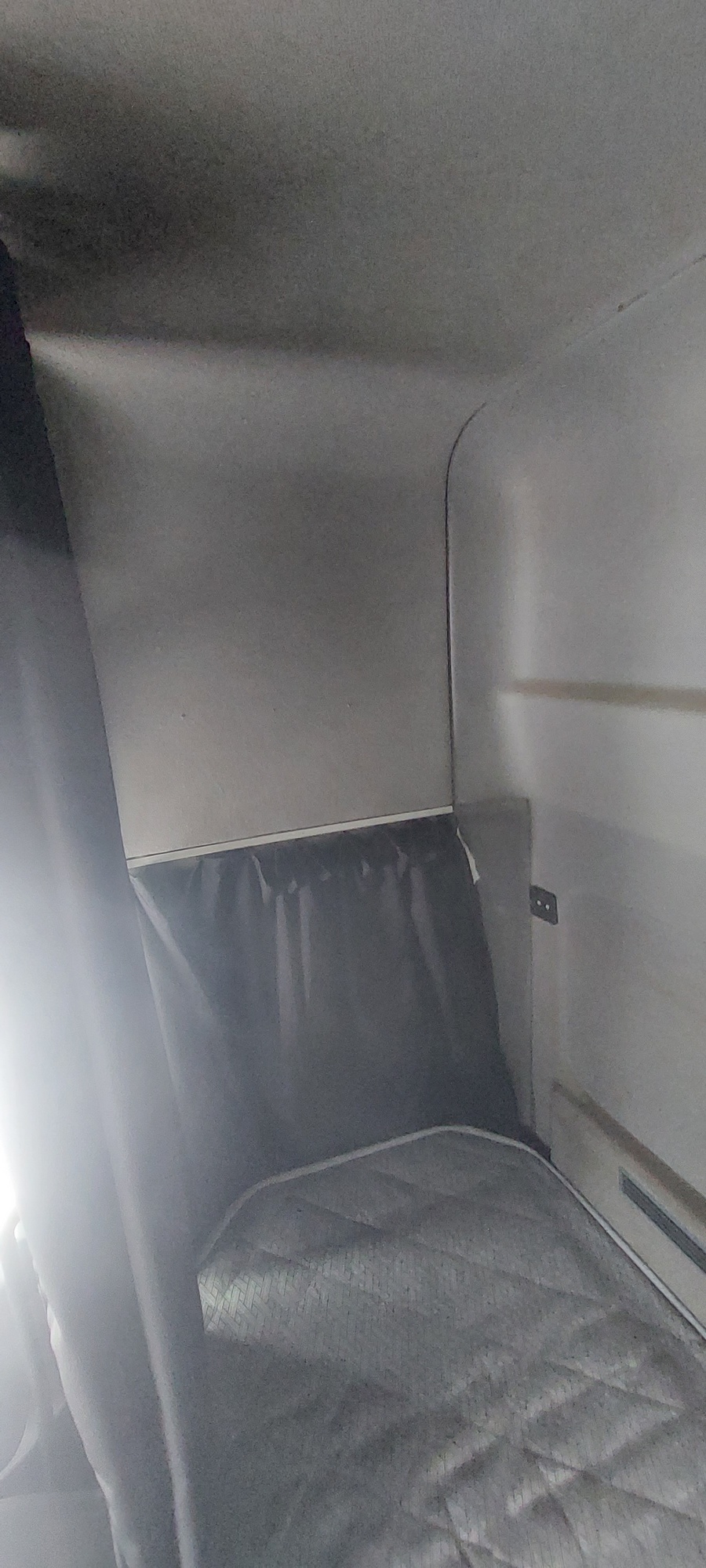 Седельный тягач КАМАЗ 5490-801-DC (газодизель) 2021 г. - фото 36