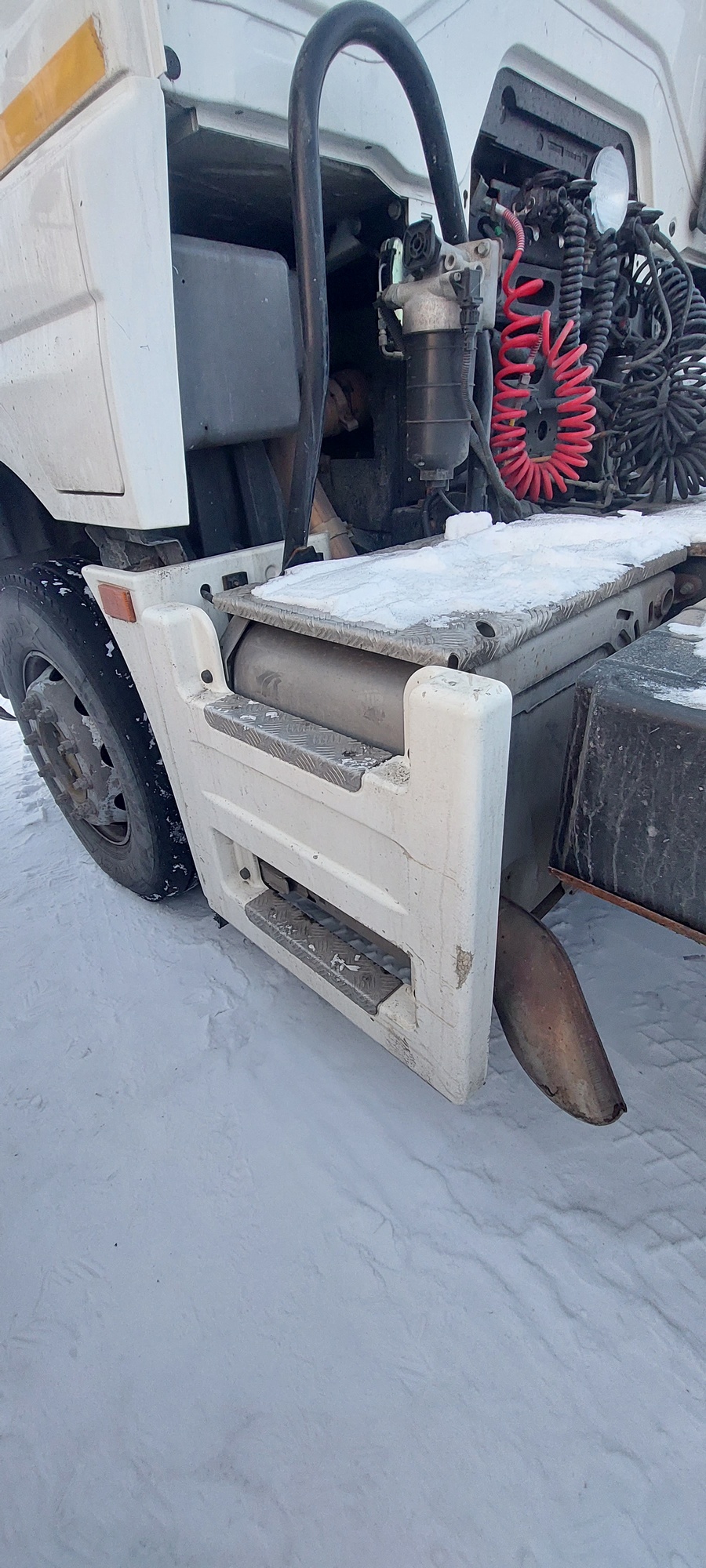 Седельный тягач КАМАЗ 5490-801-DC (газодизель) 2021 г. - фото 18