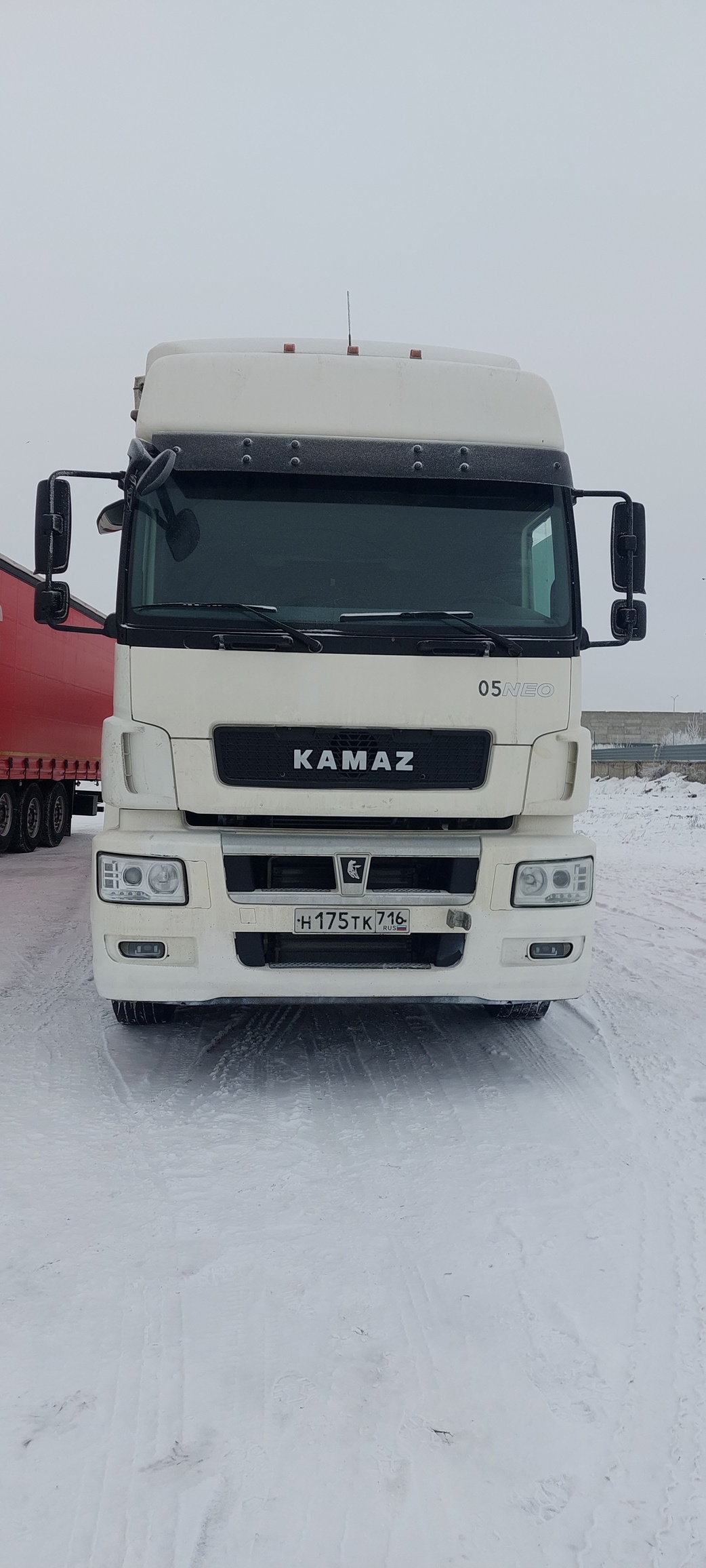 Седельный тягач КАМАЗ 5490-801-DC (газодизель) 2021 г. - фото 5