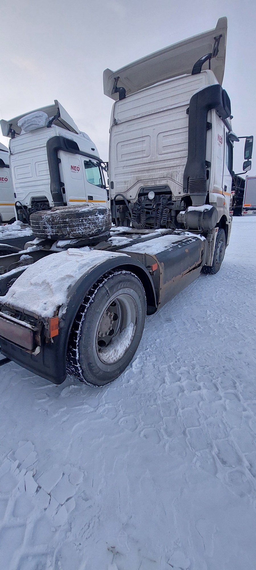 Седельный тягач КАМАЗ 5490-801-DC (газодизель) 2021 г. - фото 17