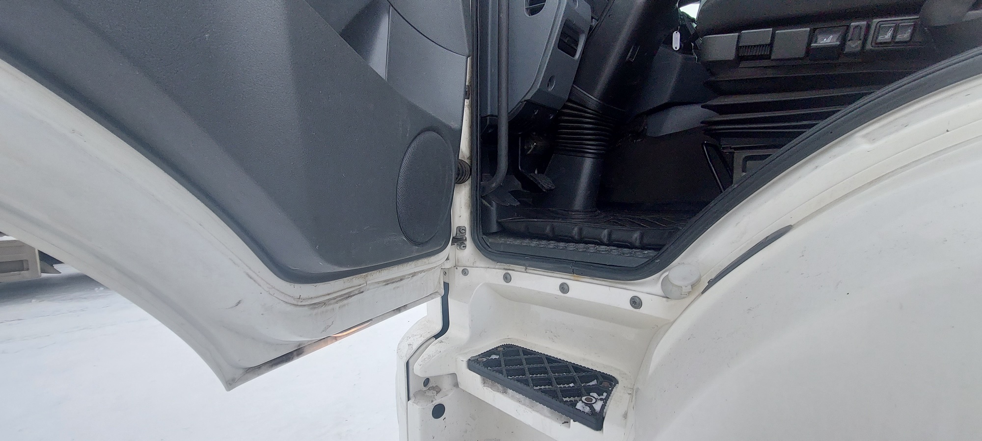 Седельный тягач КАМАЗ 5490-801-DC (газодизель) 2021 г. - фото 31