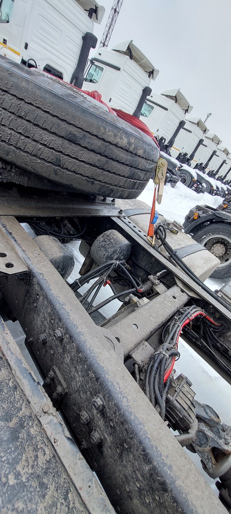 Седельный тягач КАМАЗ 5490-801-DC (газодизель) 2021 г. - фото 15