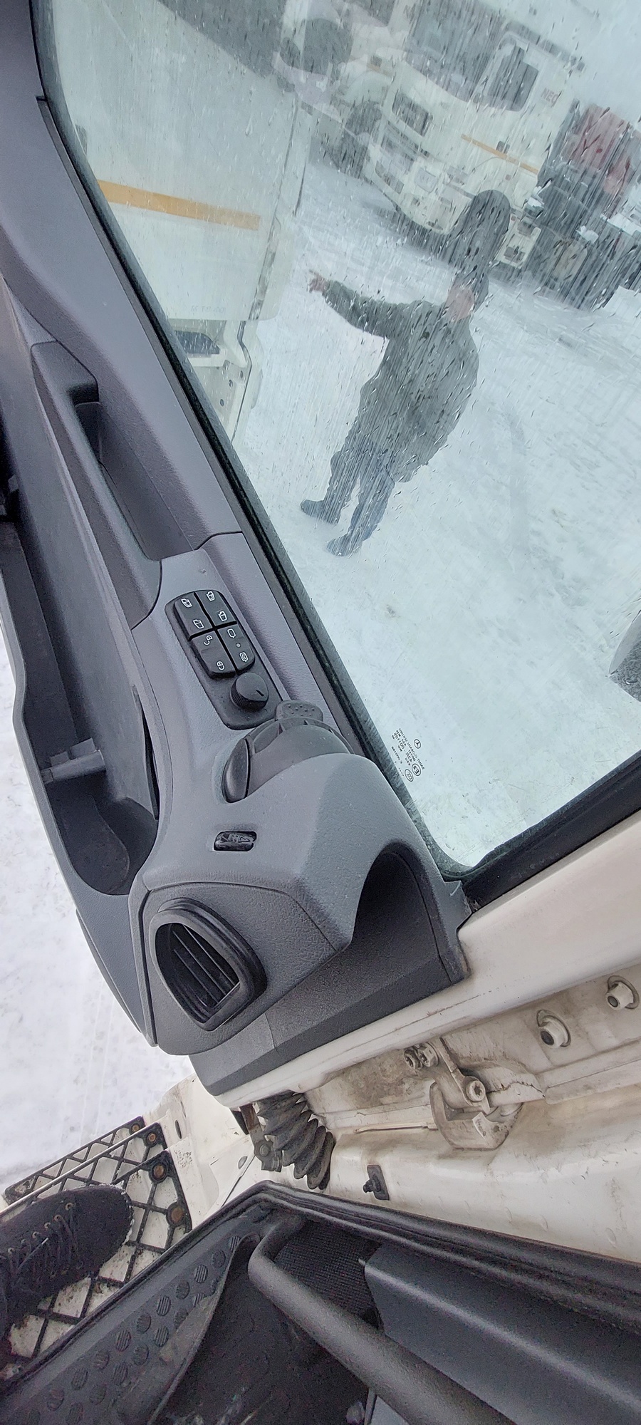 Седельный тягач КАМАЗ 5490-801-DC (газодизель) 2021 г. - фото 27