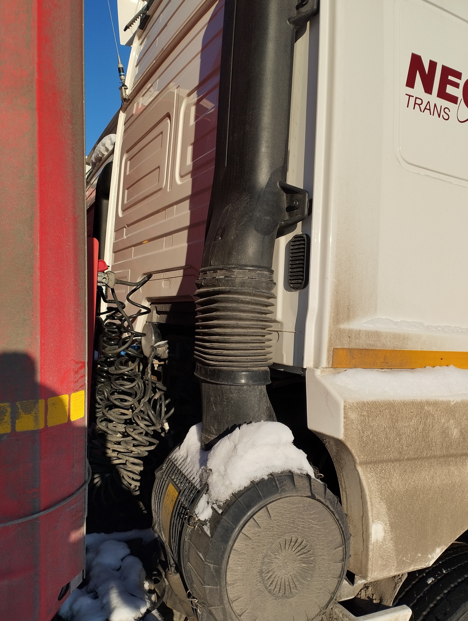 Седельный тягач КАМАЗ 5490-801-DC (газодизель) 2021 г. - фото 11