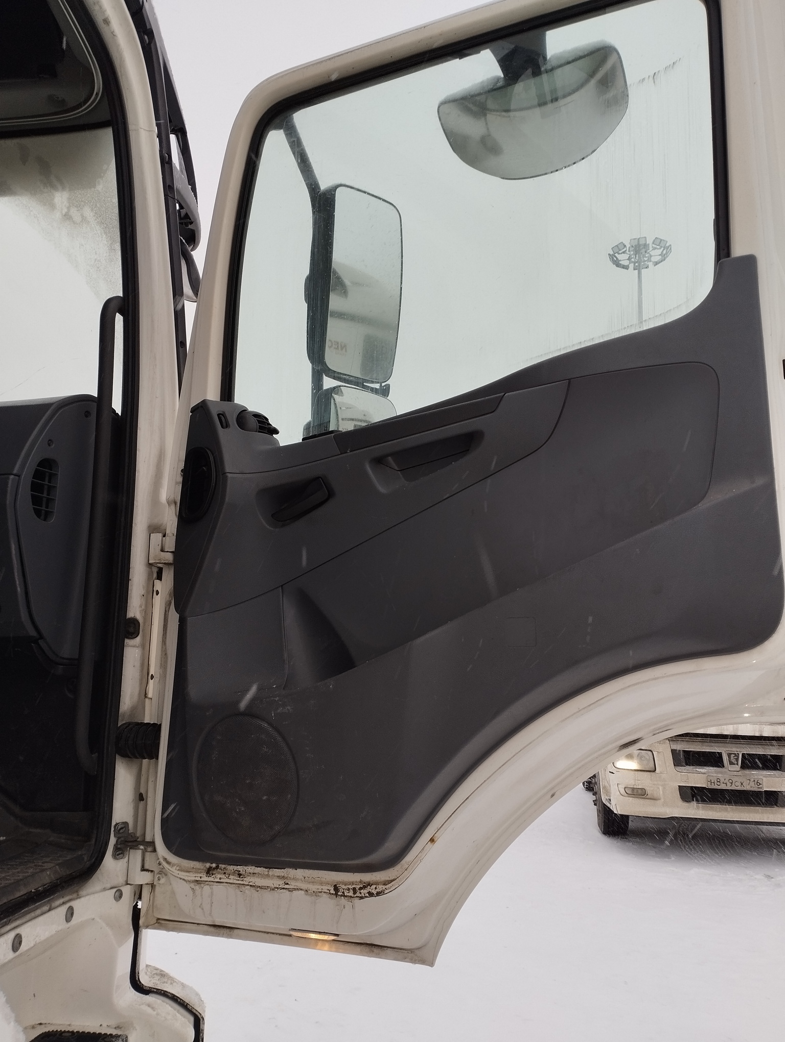 Седельный тягач КАМАЗ 5490-801-DC (газодизель) 2021 г. - фото 7