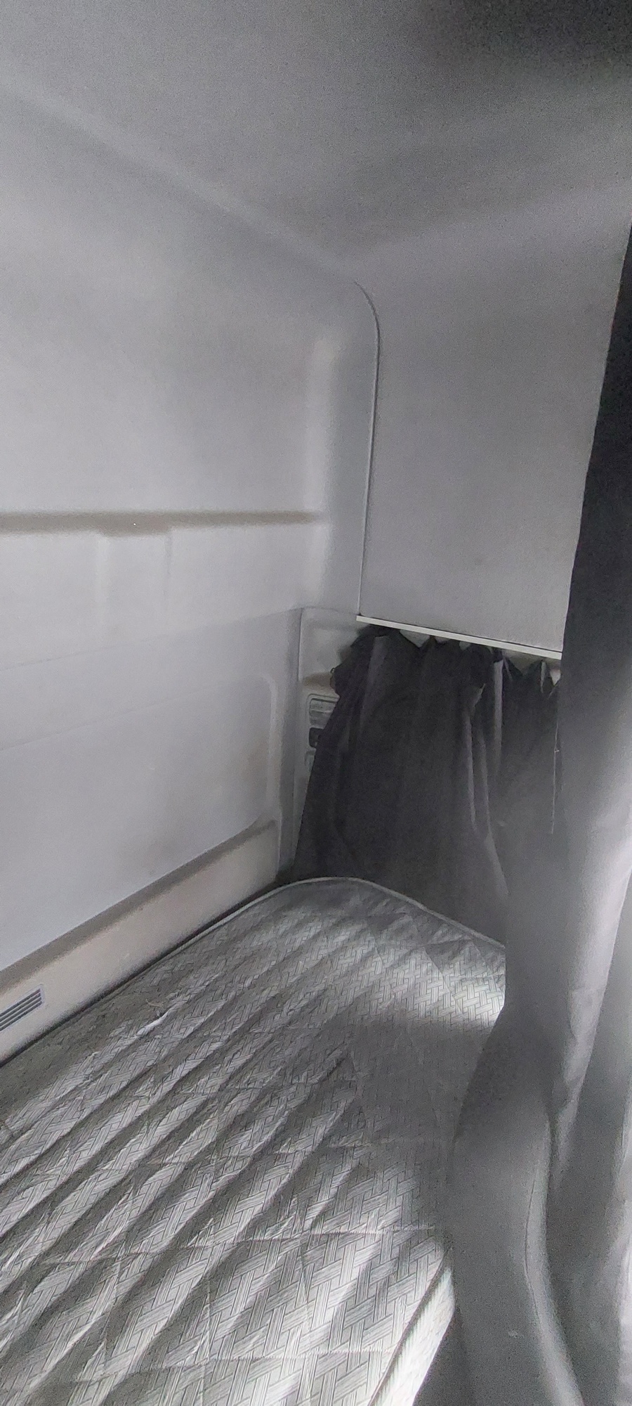 Седельный тягач КАМАЗ 5490-801-DC (газодизель) 2021 г. - фото 44