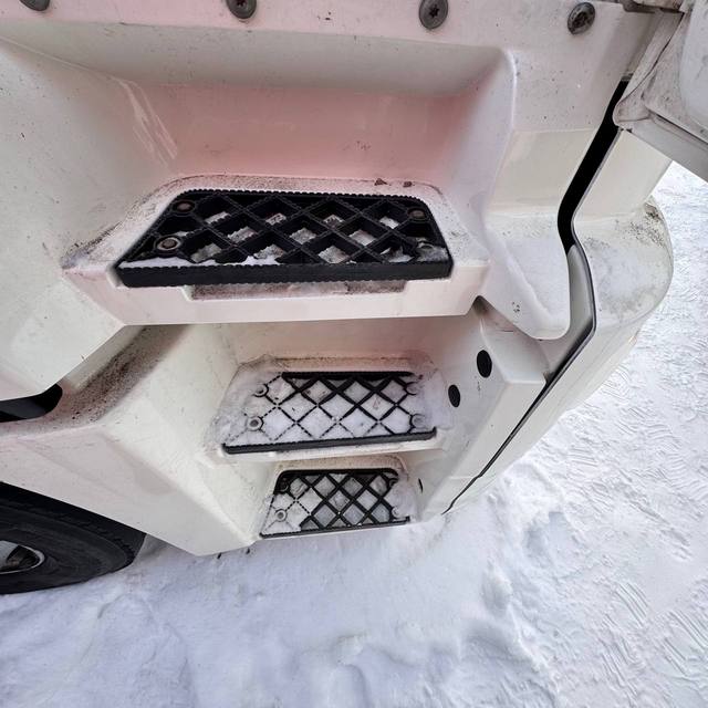 Седельный тягач КАМАЗ 5490-801-DC (газодизель) 2021 г. - фото 28