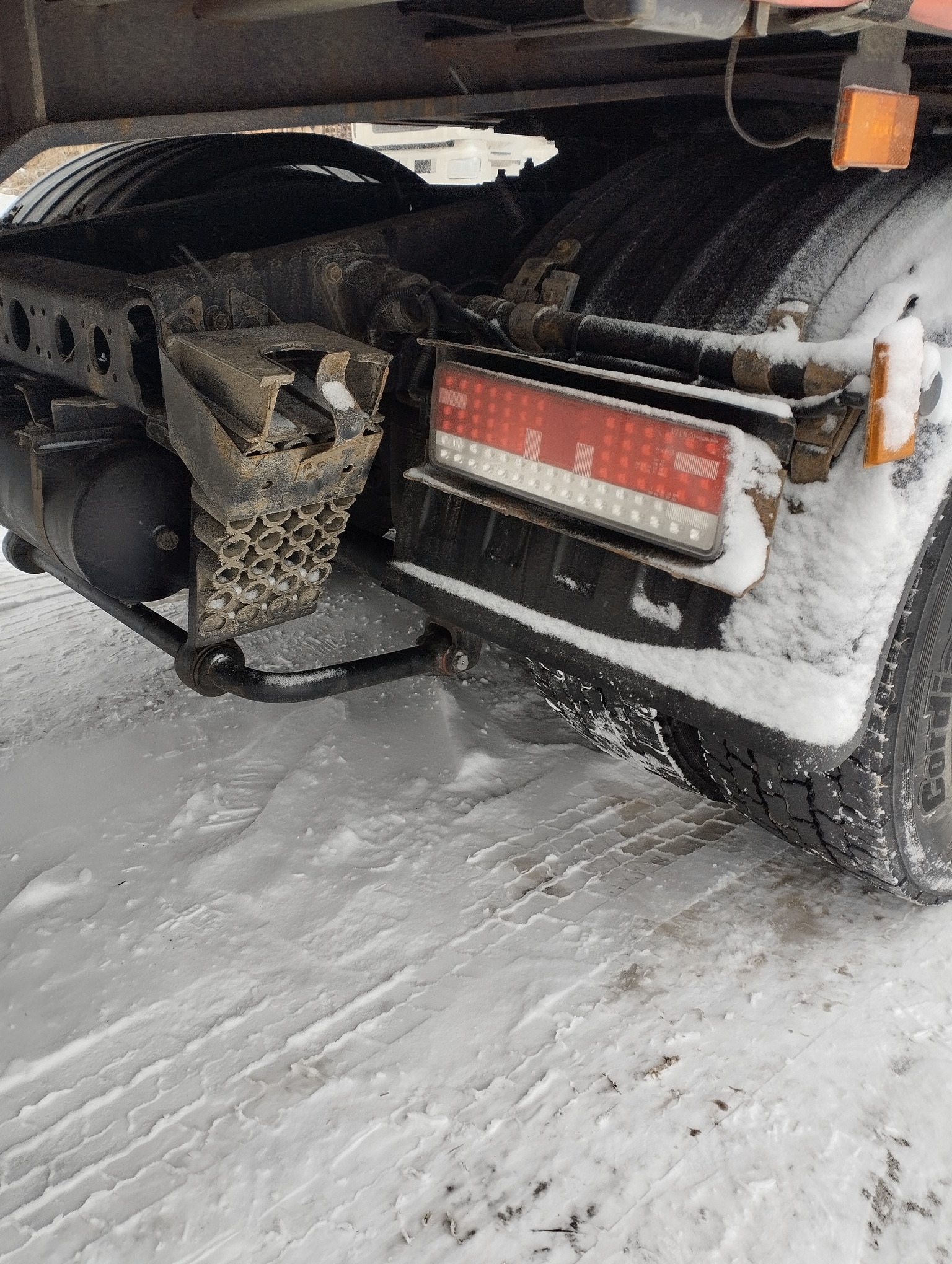 Седельный тягач КАМАЗ 5490-801-DC (газодизель) 2021 г. - фото 23