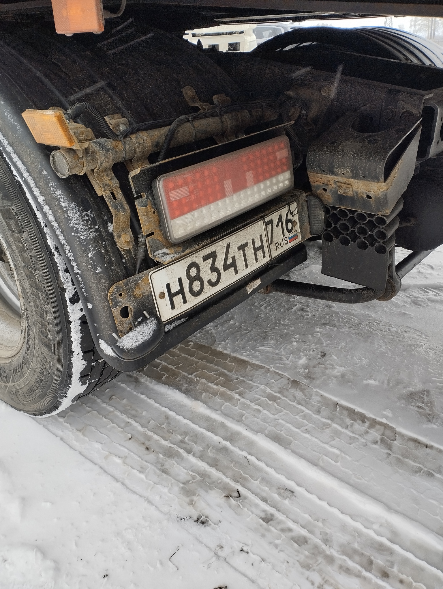 Седельный тягач КАМАЗ 5490-801-DC (газодизель) 2021 г. - фото 25