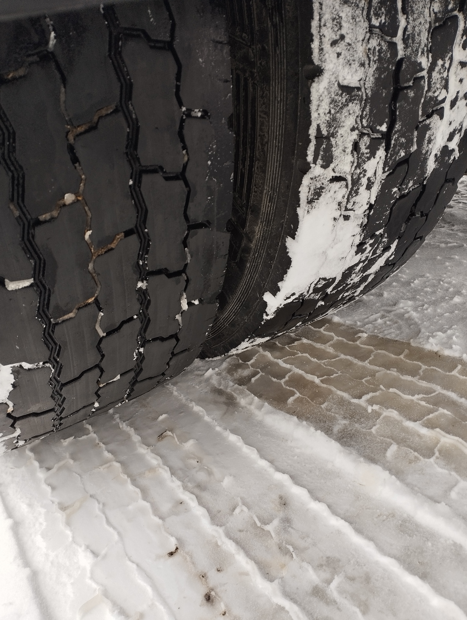 Седельный тягач КАМАЗ 5490-801-DC (газодизель) 2021 г. - фото 27