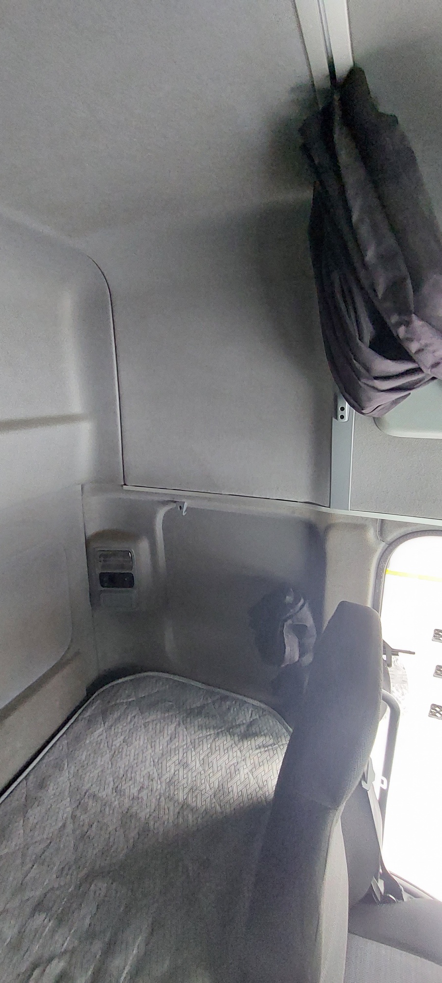 Седельный тягач КАМАЗ 5490-801-DC (газодизель) 2021 г. - фото 43