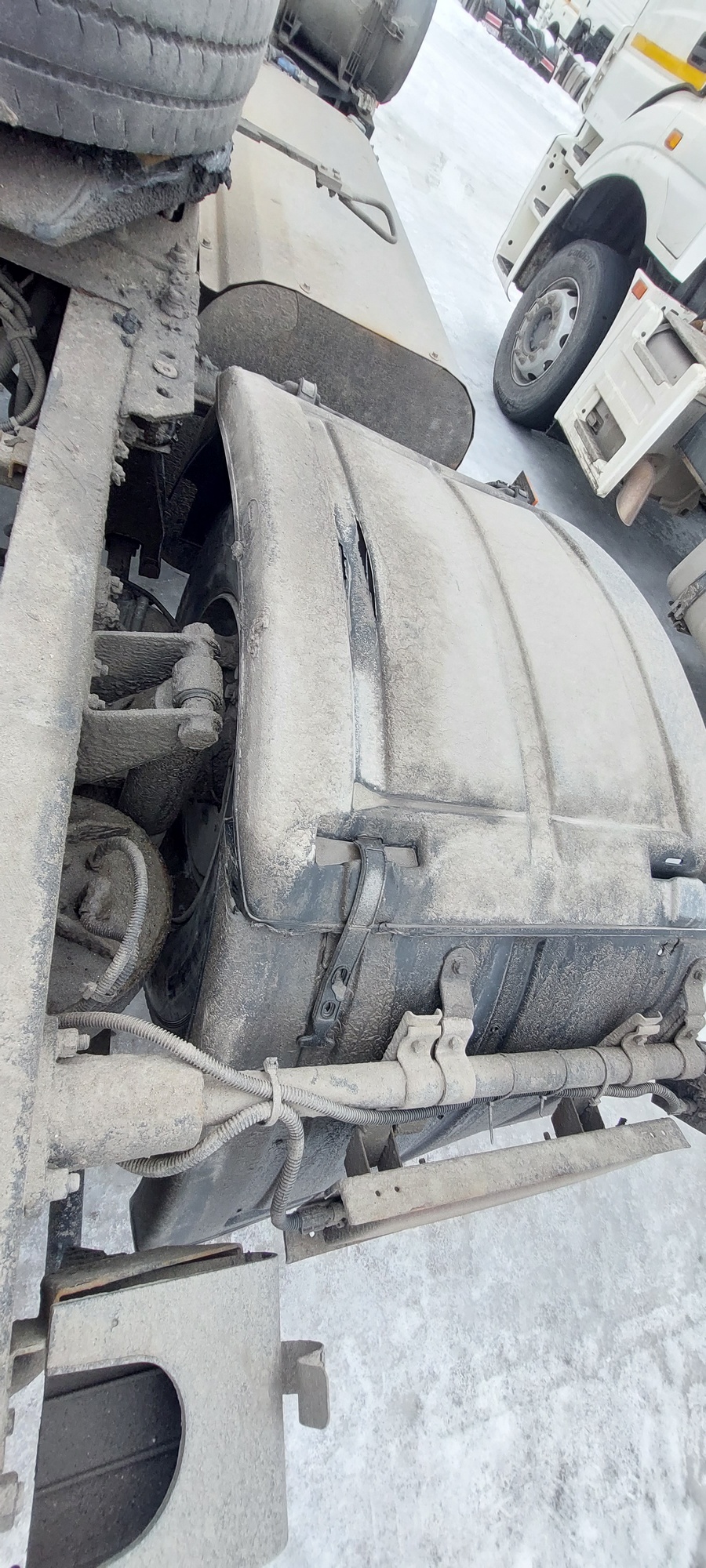 Седельный тягач КАМАЗ 5490-801-DC (газодизель) 2021 г. - фото 30