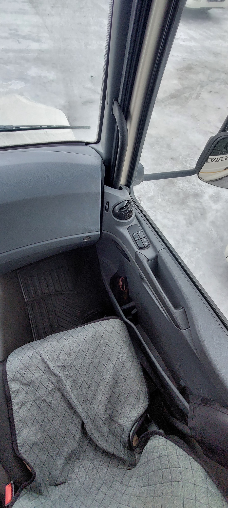 Седельный тягач КАМАЗ 5490-801-DC (газодизель) 2021 г. - фото 47