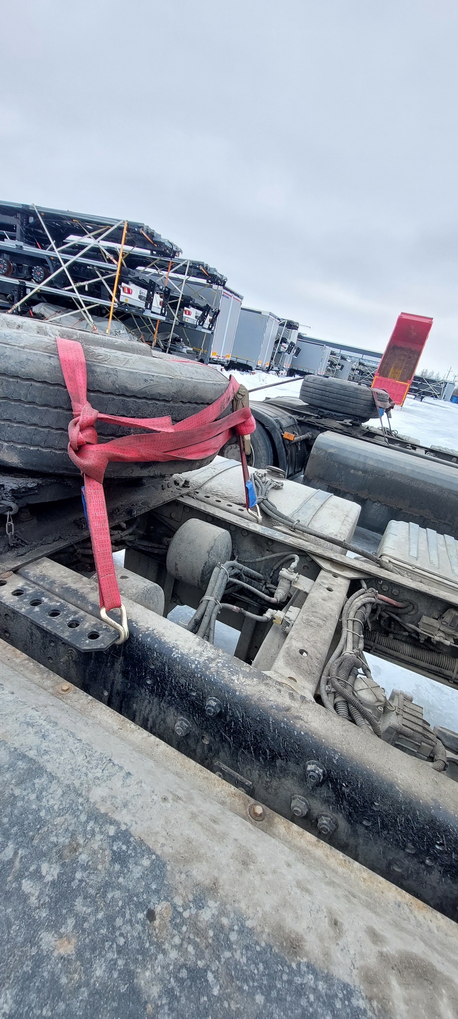 Седельный тягач КАМАЗ 5490-801-DC (газодизель) 2021 г. - фото 29