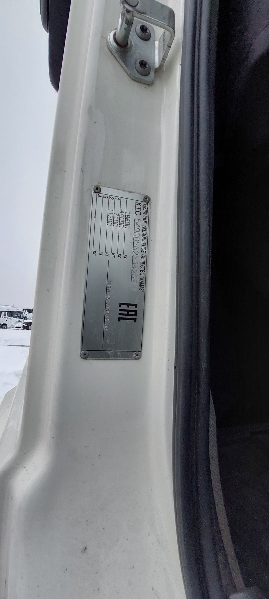 Седельный тягач КАМАЗ 5490-801-DC (газодизель) 2021 г. - фото 16