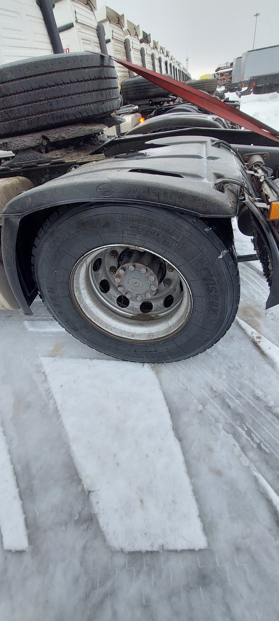 Седельный тягач КАМАЗ 5490-801-DC (газодизель) 2021 г. - фото 30