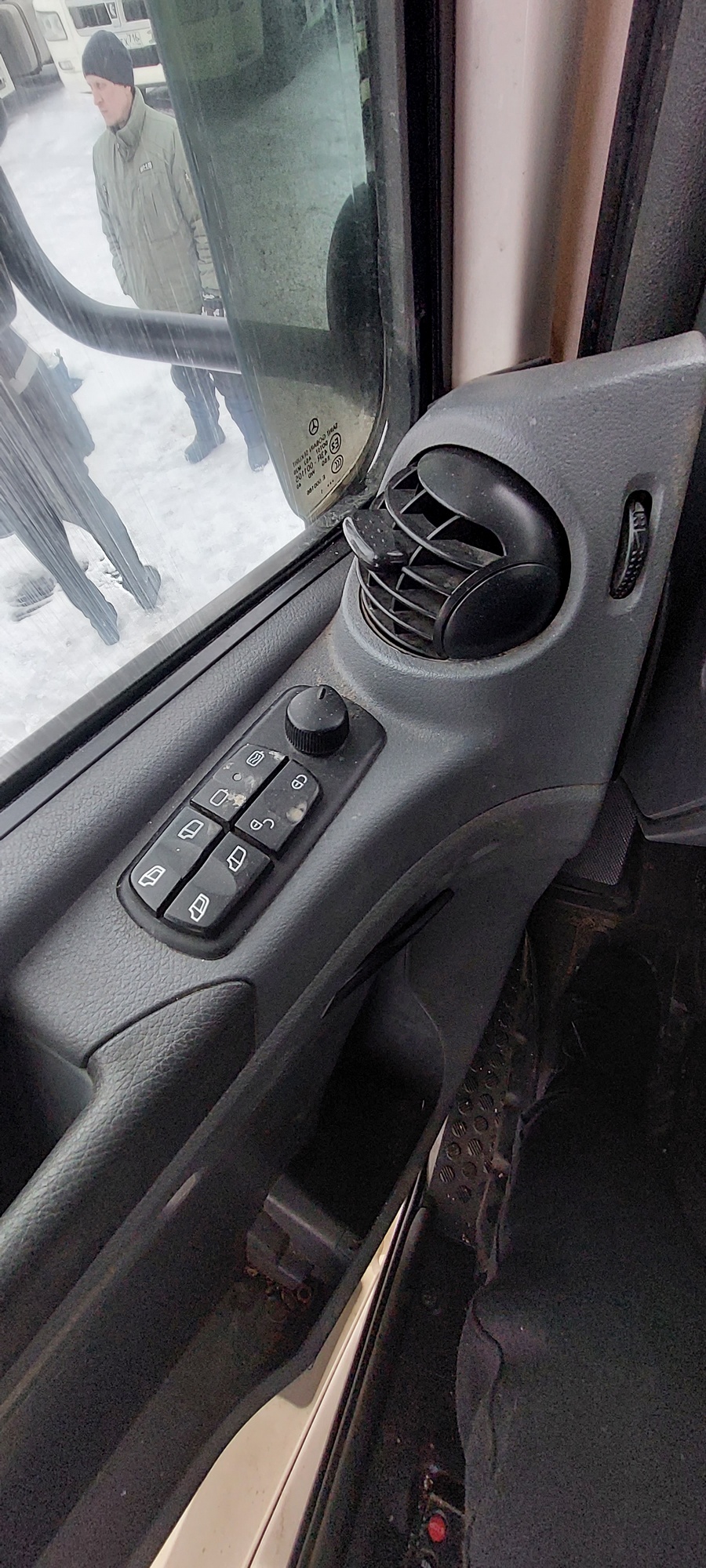 Седельный тягач КАМАЗ 5490-801-DC (газодизель) 2021 г. - фото 36