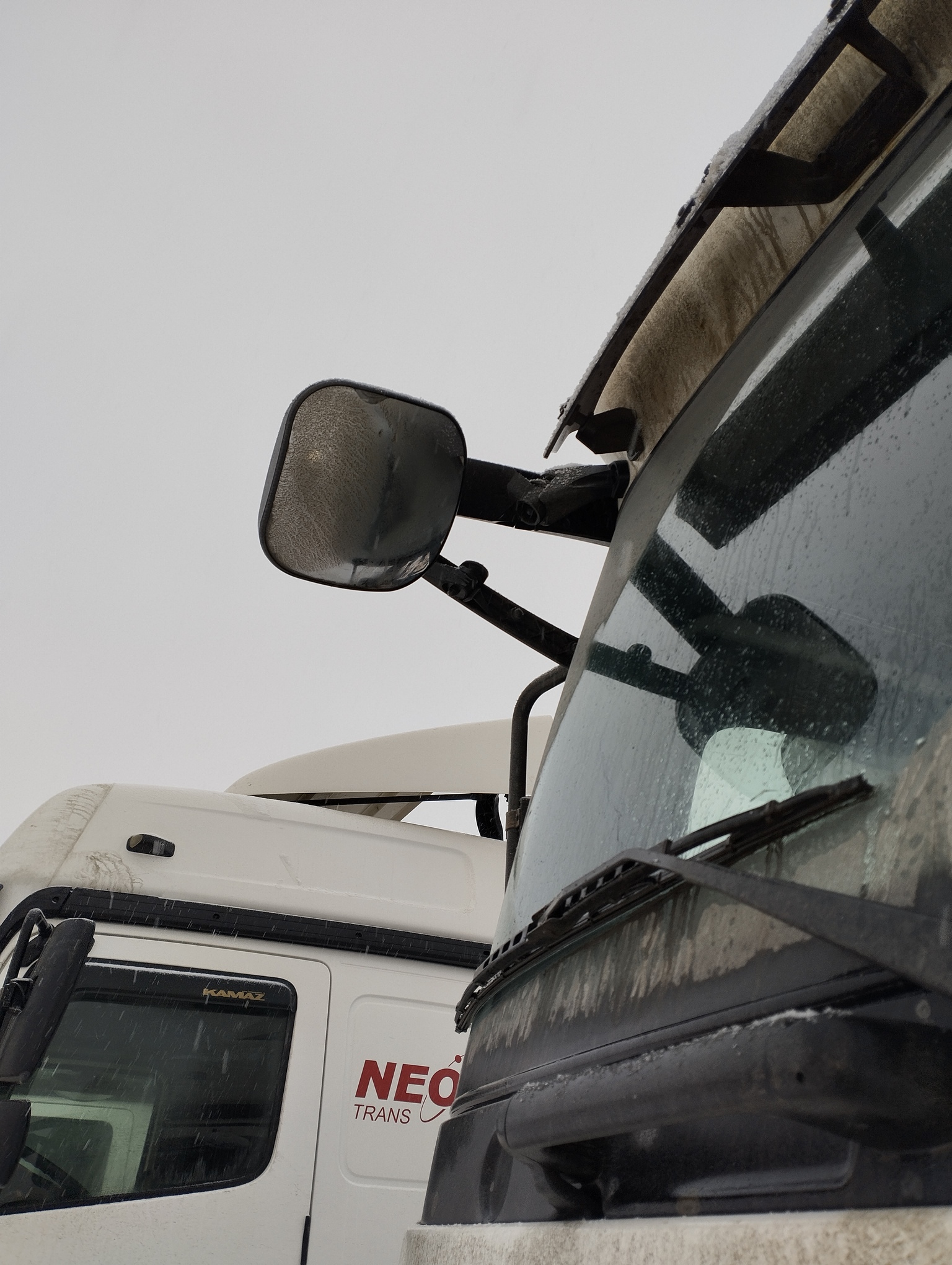 Седельный тягач КАМАЗ 5490-801-DC (газодизель) 2021 г. - фото 8