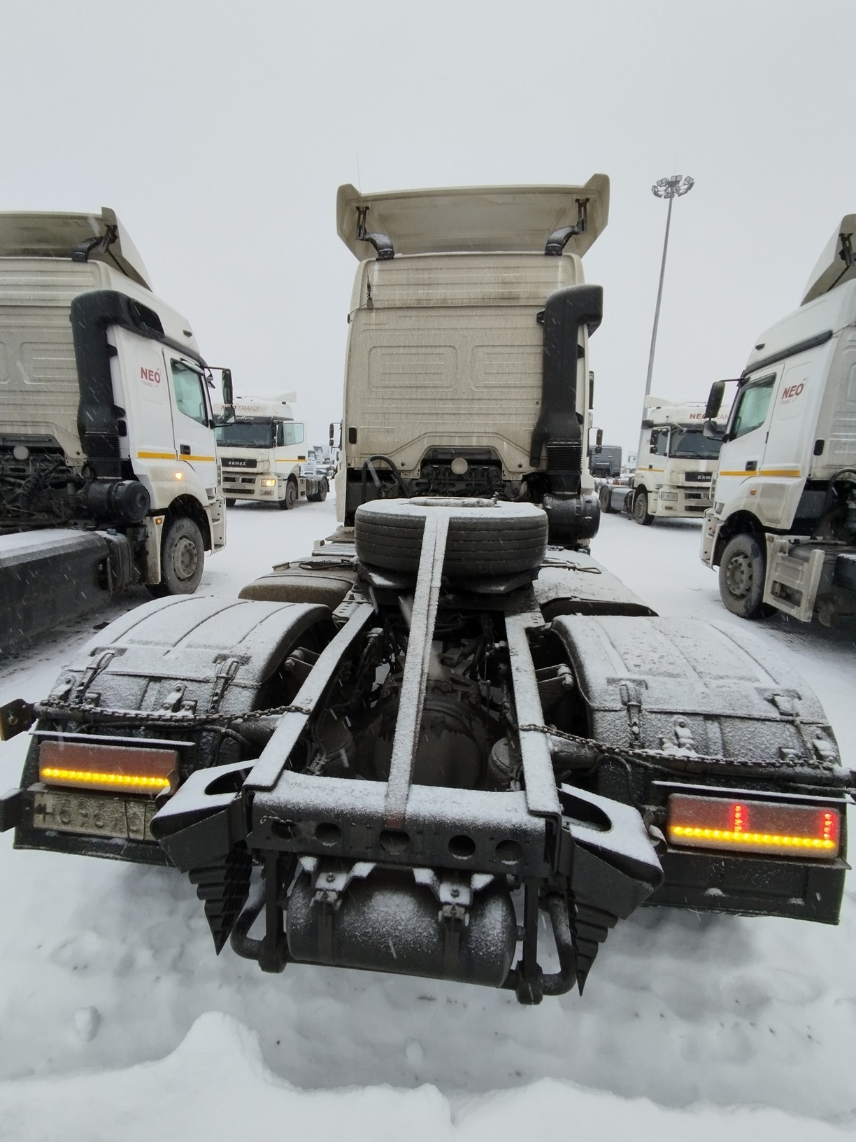 Седельный тягач КАМАЗ 5490-801-DC (газодизель) 2021 г. - фото 24