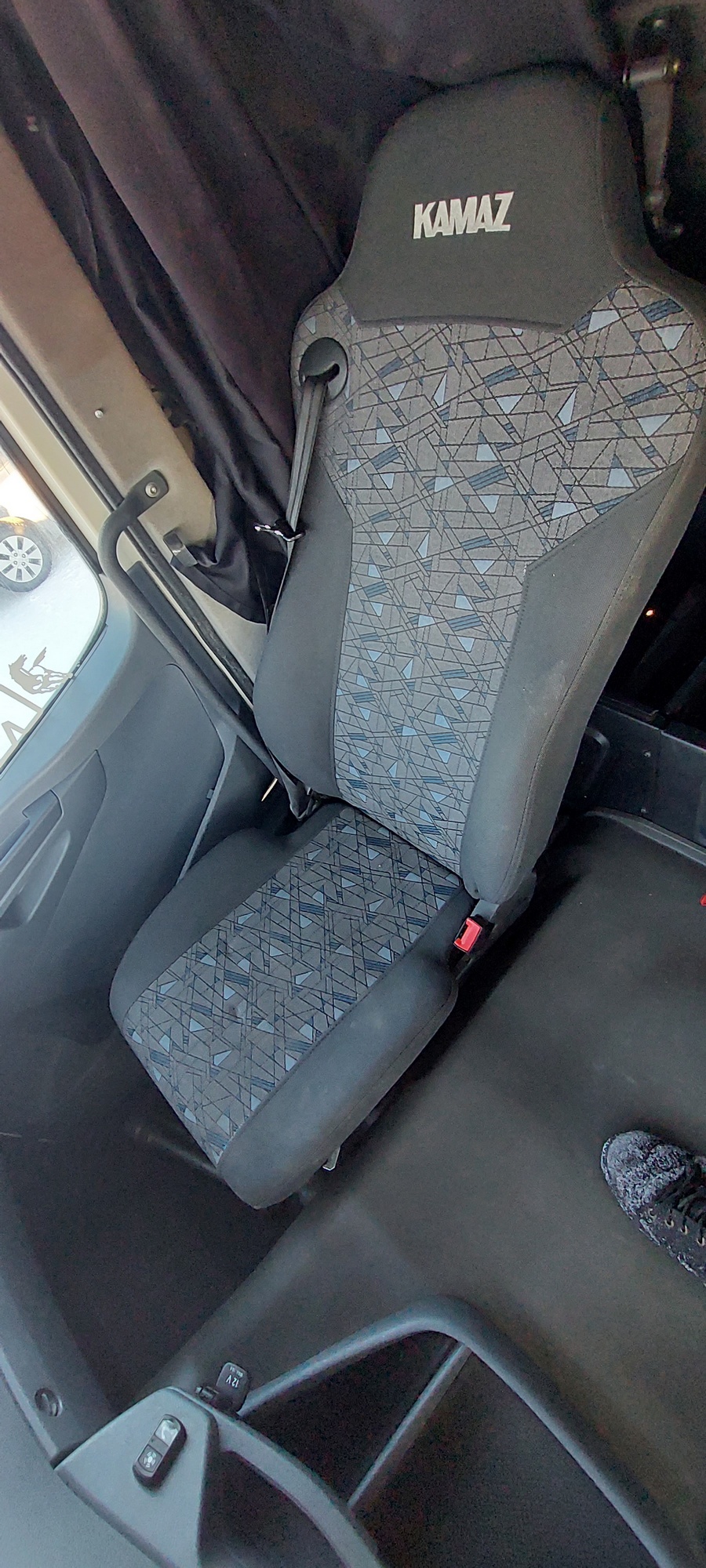 Седельный тягач КАМАЗ 5490-801-DC (газодизель) 2021 г. - фото 30