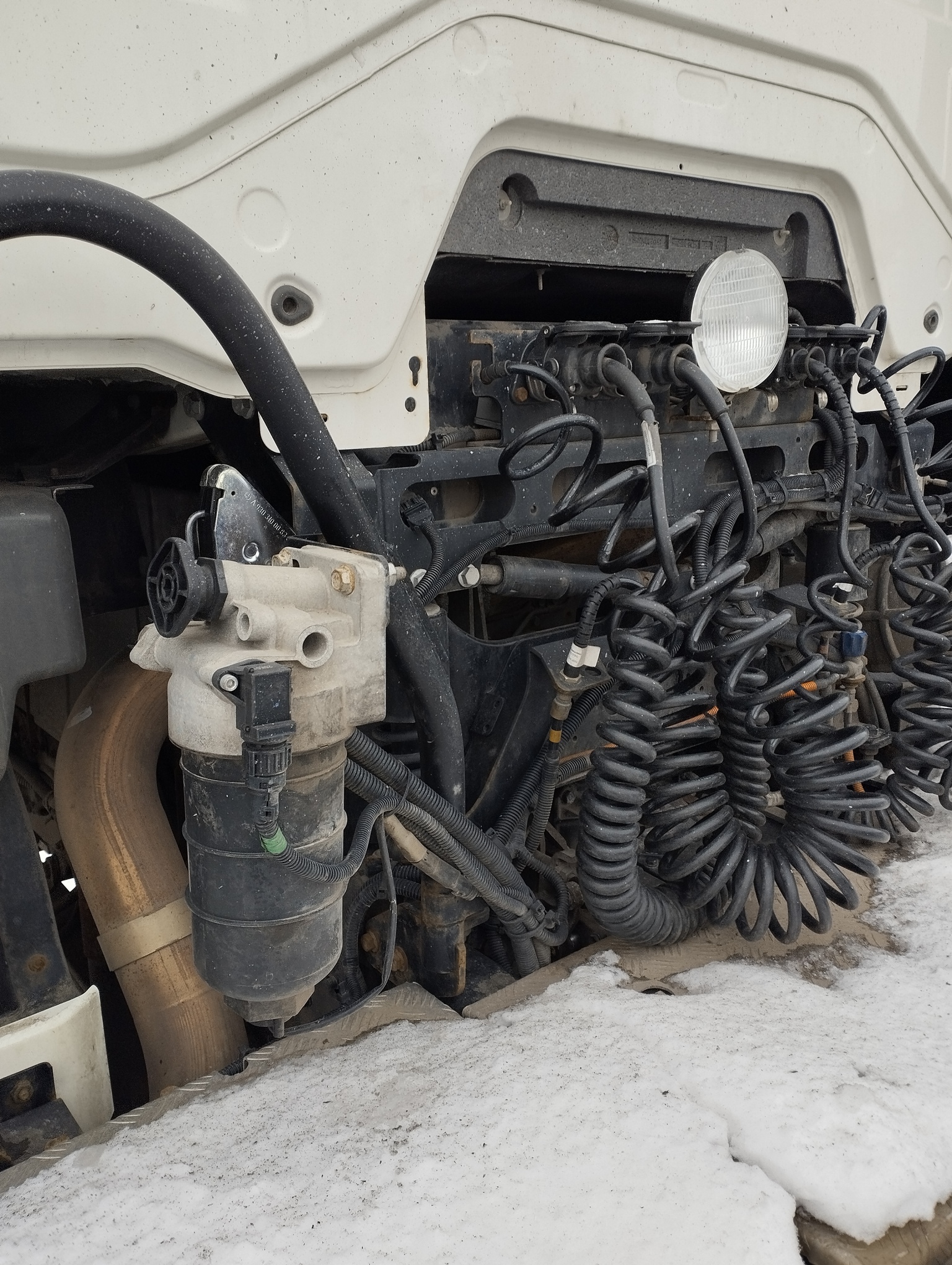 Седельный тягач КАМАЗ 5490-801-DC (газодизель) 2021 г. - фото 33