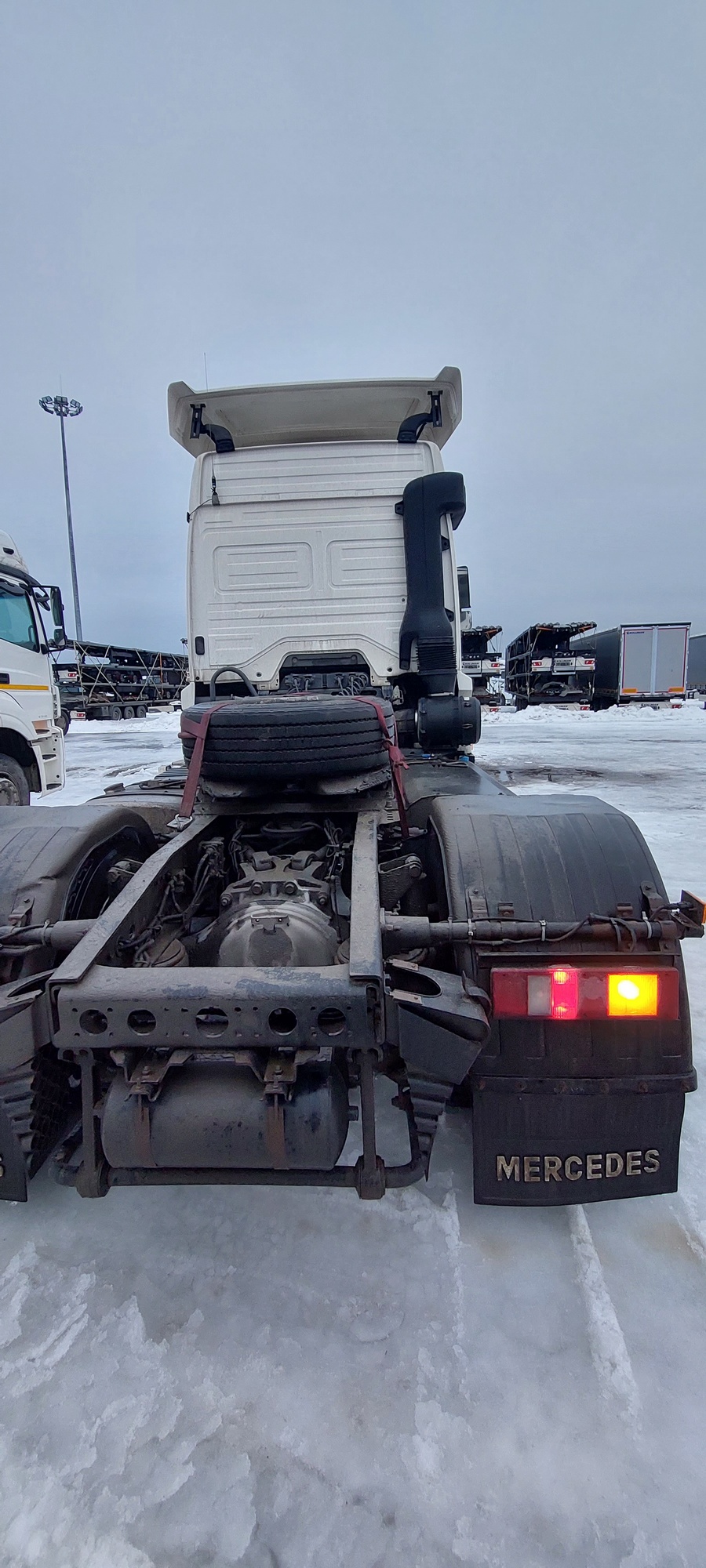 Седельный тягач КАМАЗ 5490-801-DC (газодизель) 2021 г. - фото 26