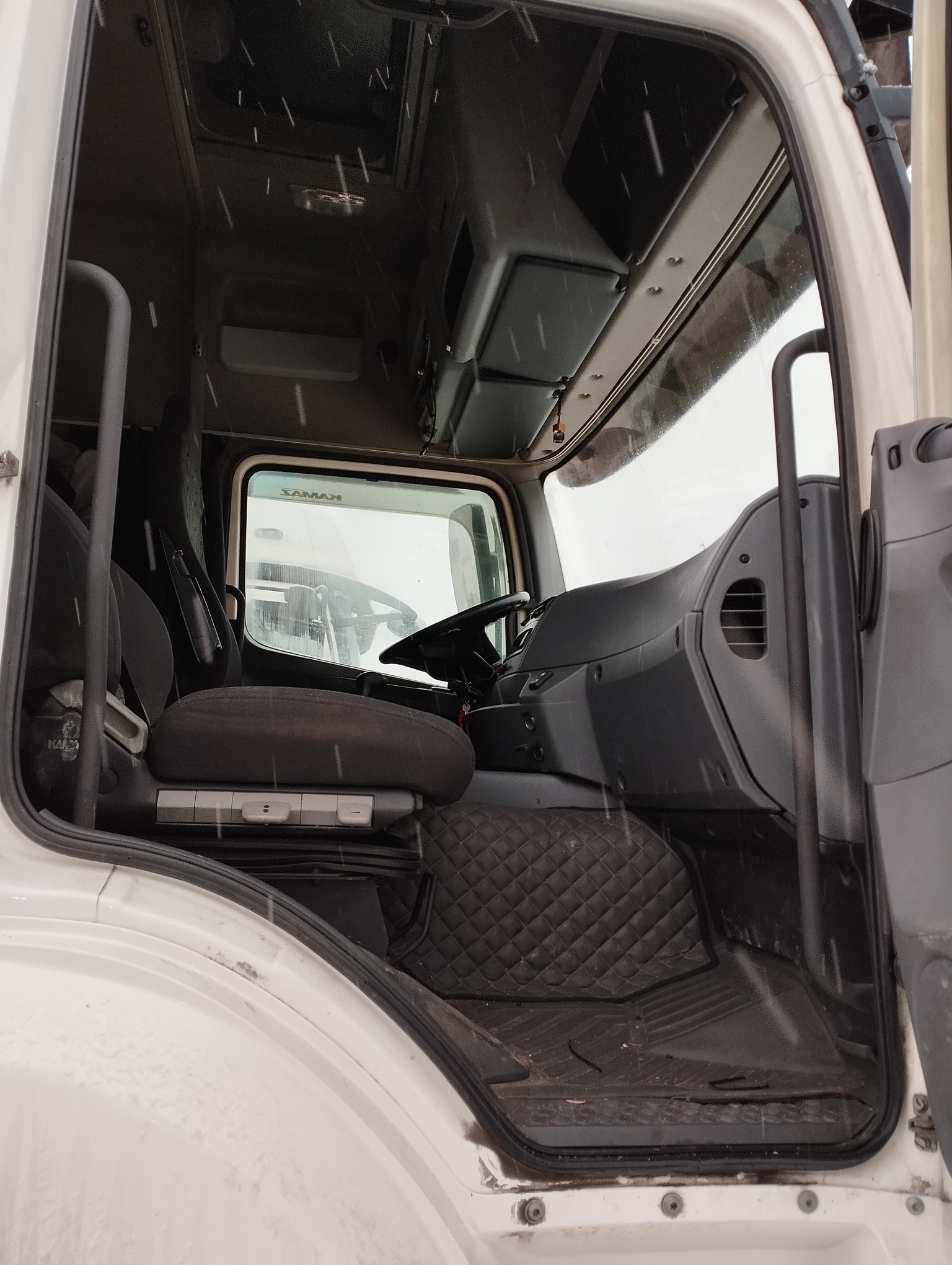 Седельный тягач КАМАЗ 5490-801-DC (газодизель) 2021 г. - фото 6