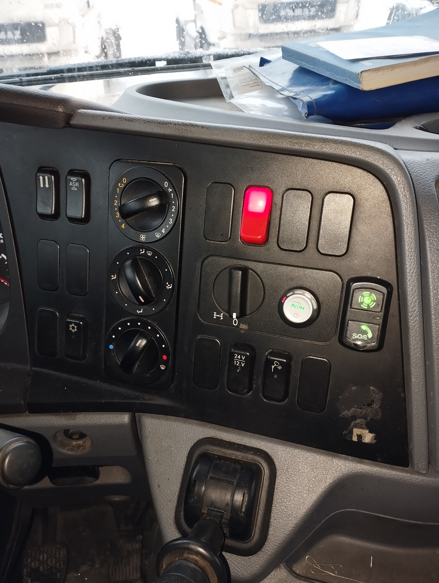 Седельный тягач КАМАЗ 5490-801-DC (газодизель) 2021 г. - фото 48