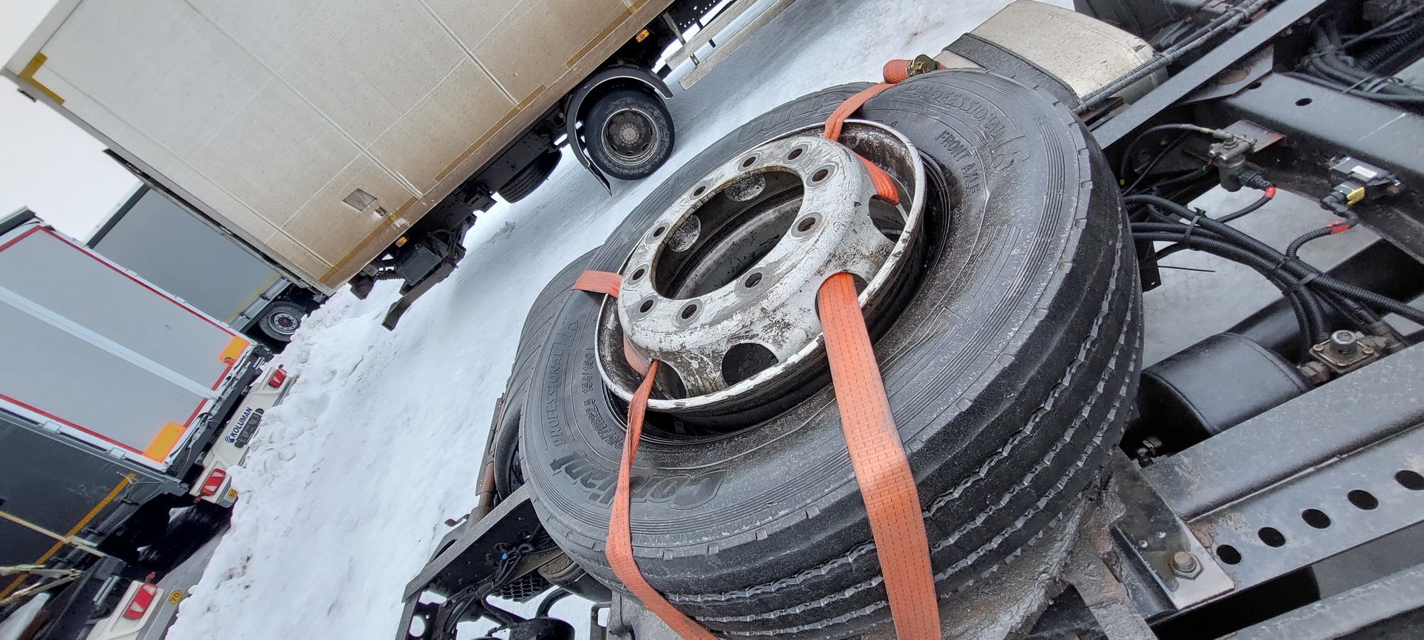 Седельный тягач КАМАЗ 5490-801-DC (газодизель) 2021 г. - фото 24